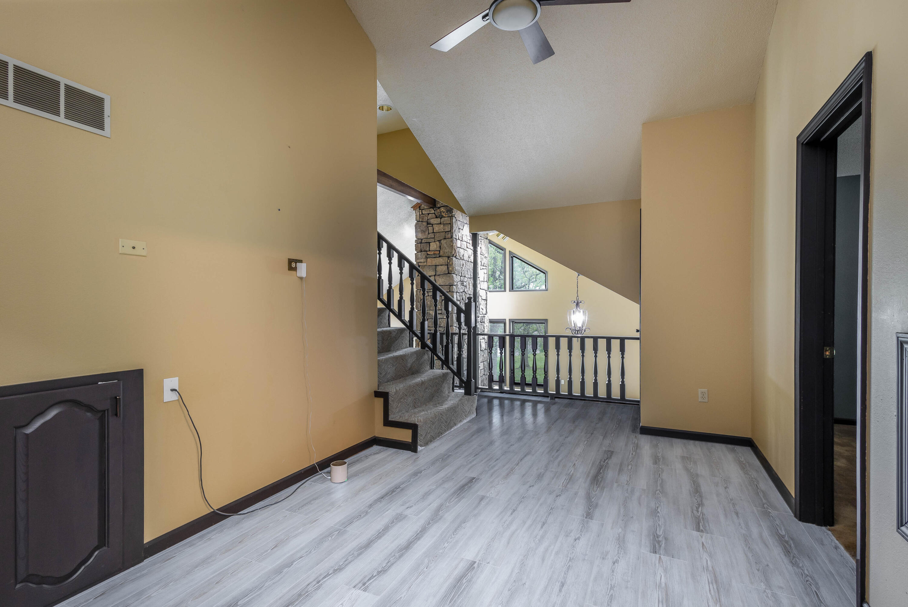 17759 Woods Drive Property Photo 29