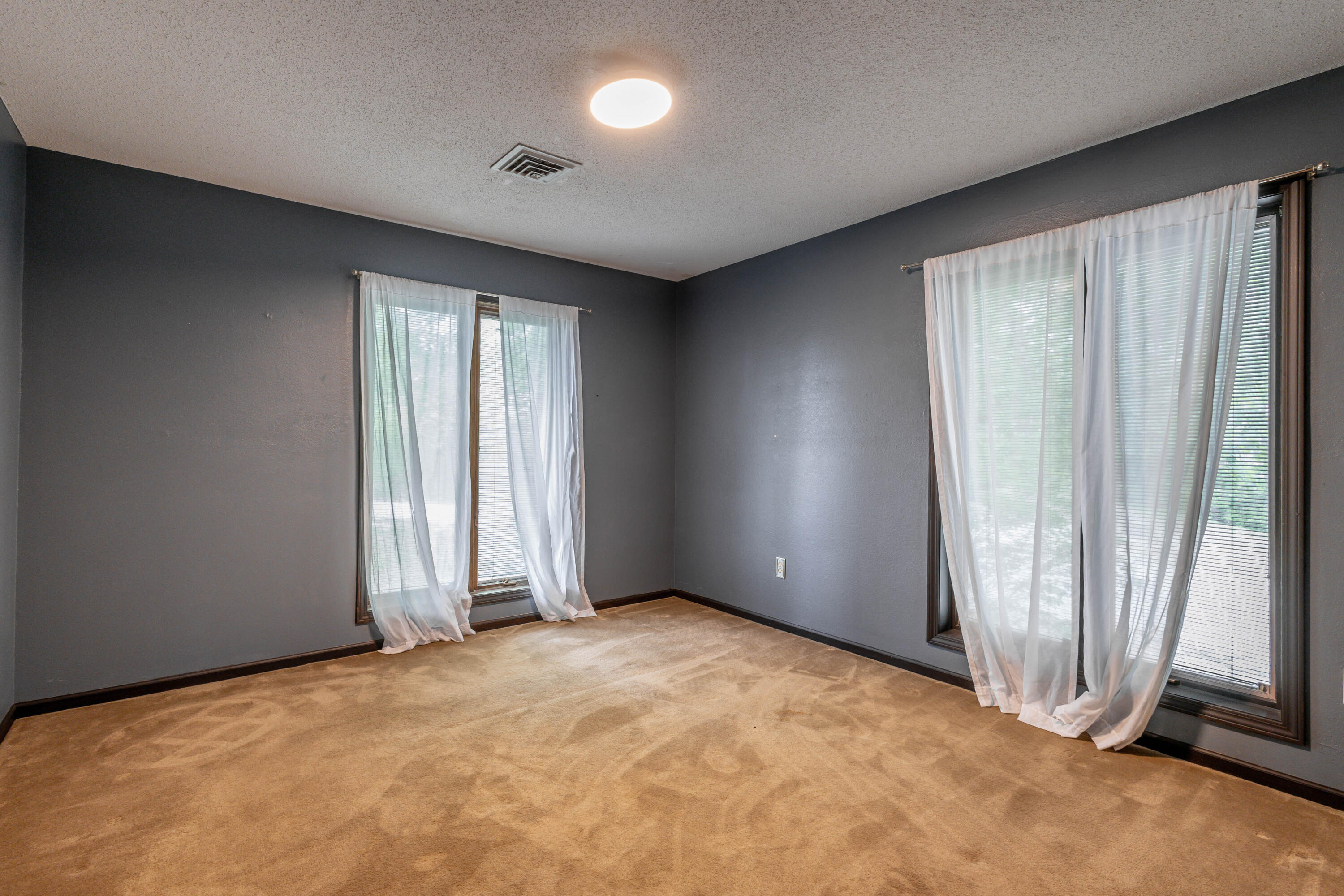17759 Woods Drive Property Photo 32