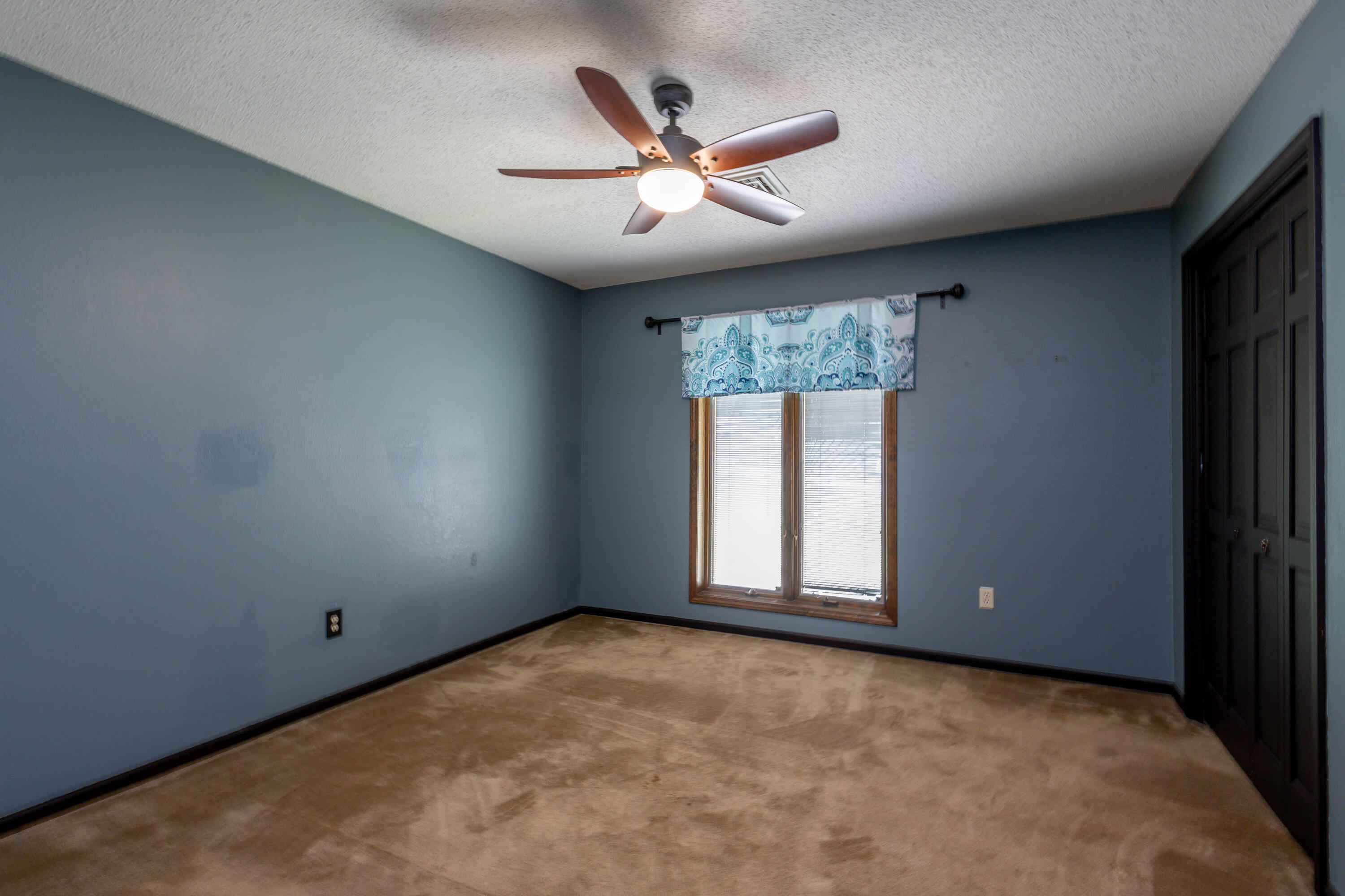 17759 Woods Drive Property Photo 34