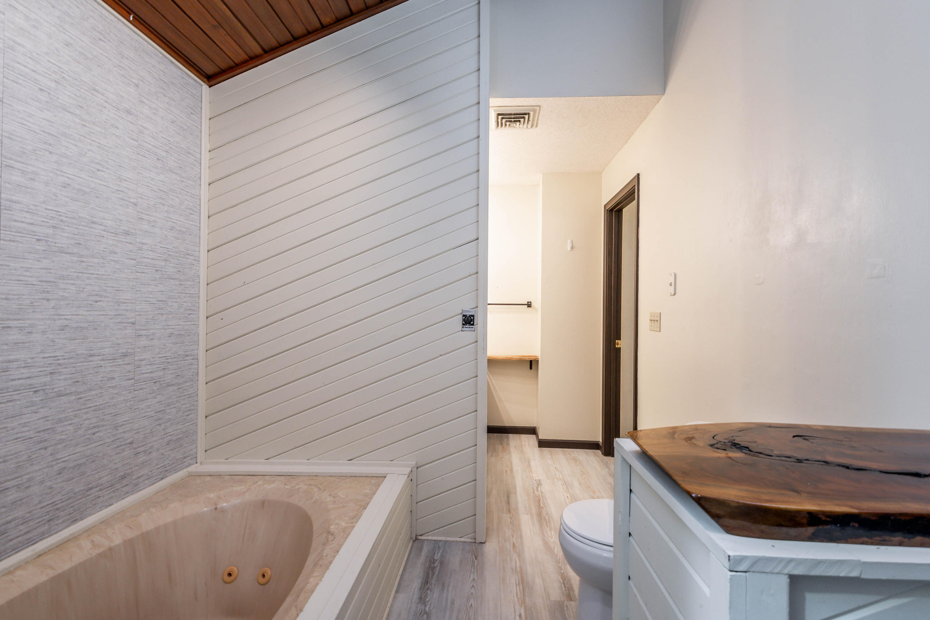 17759 Woods Drive Property Photo 42