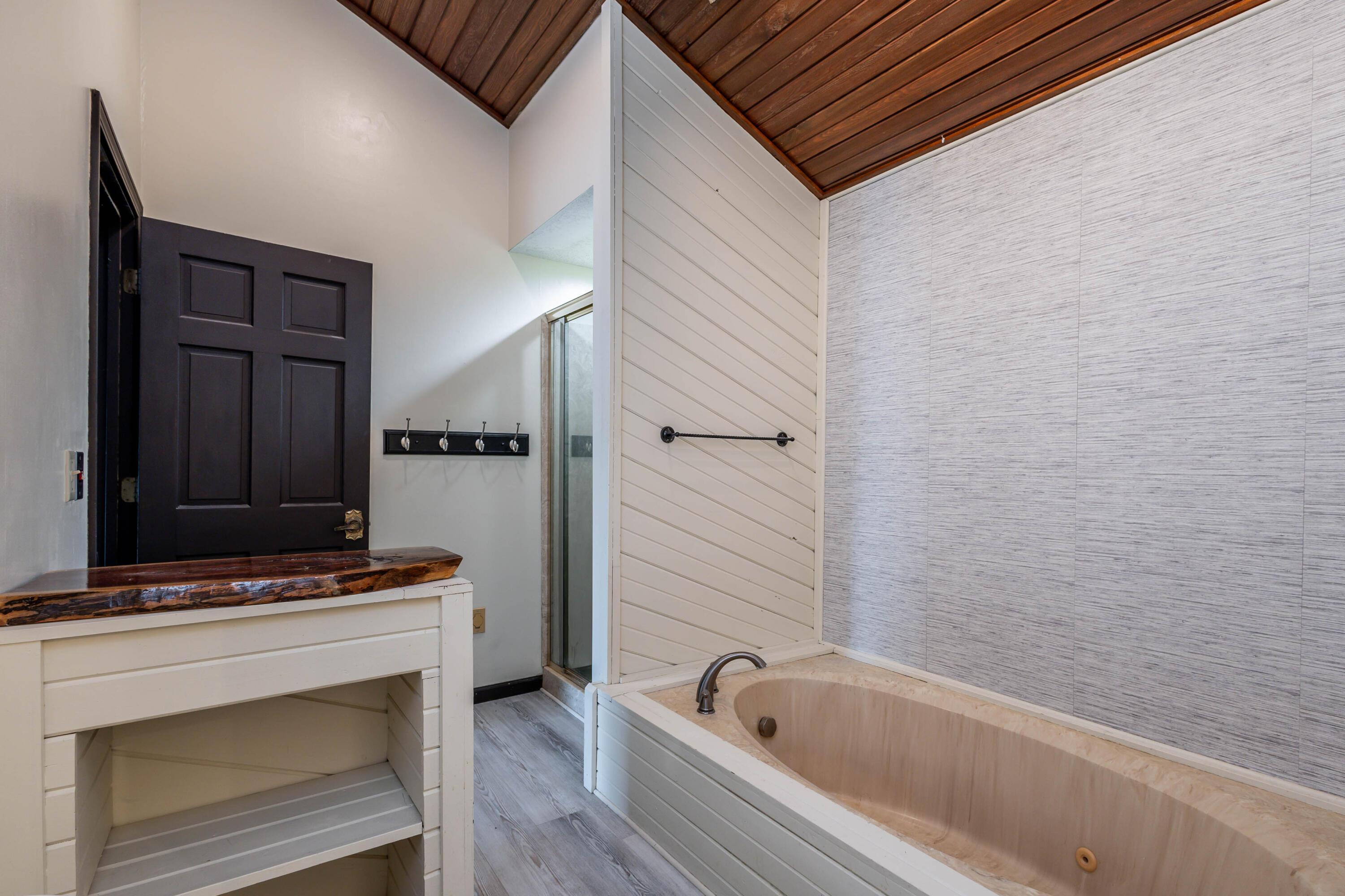 17759 Woods Drive Property Photo 43