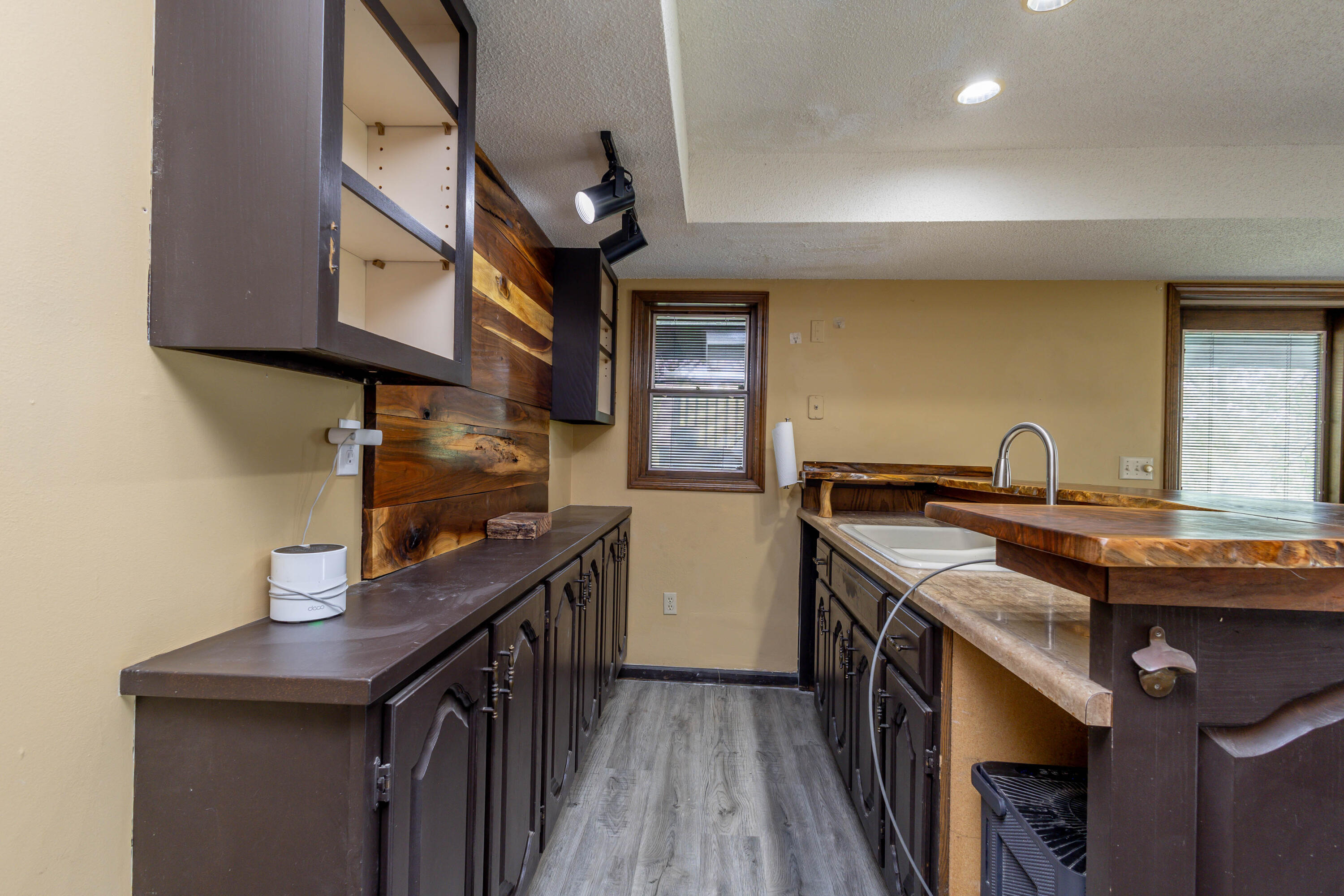 17759 Woods Drive Property Photo 47