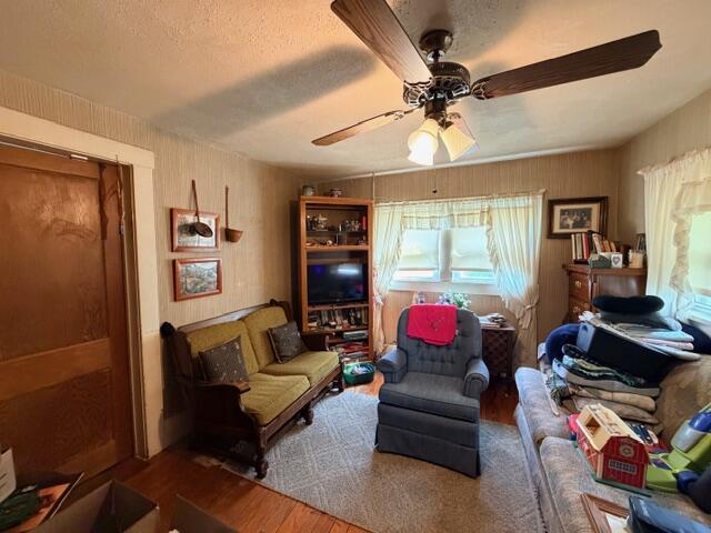 991 English Ave Property Photo 15