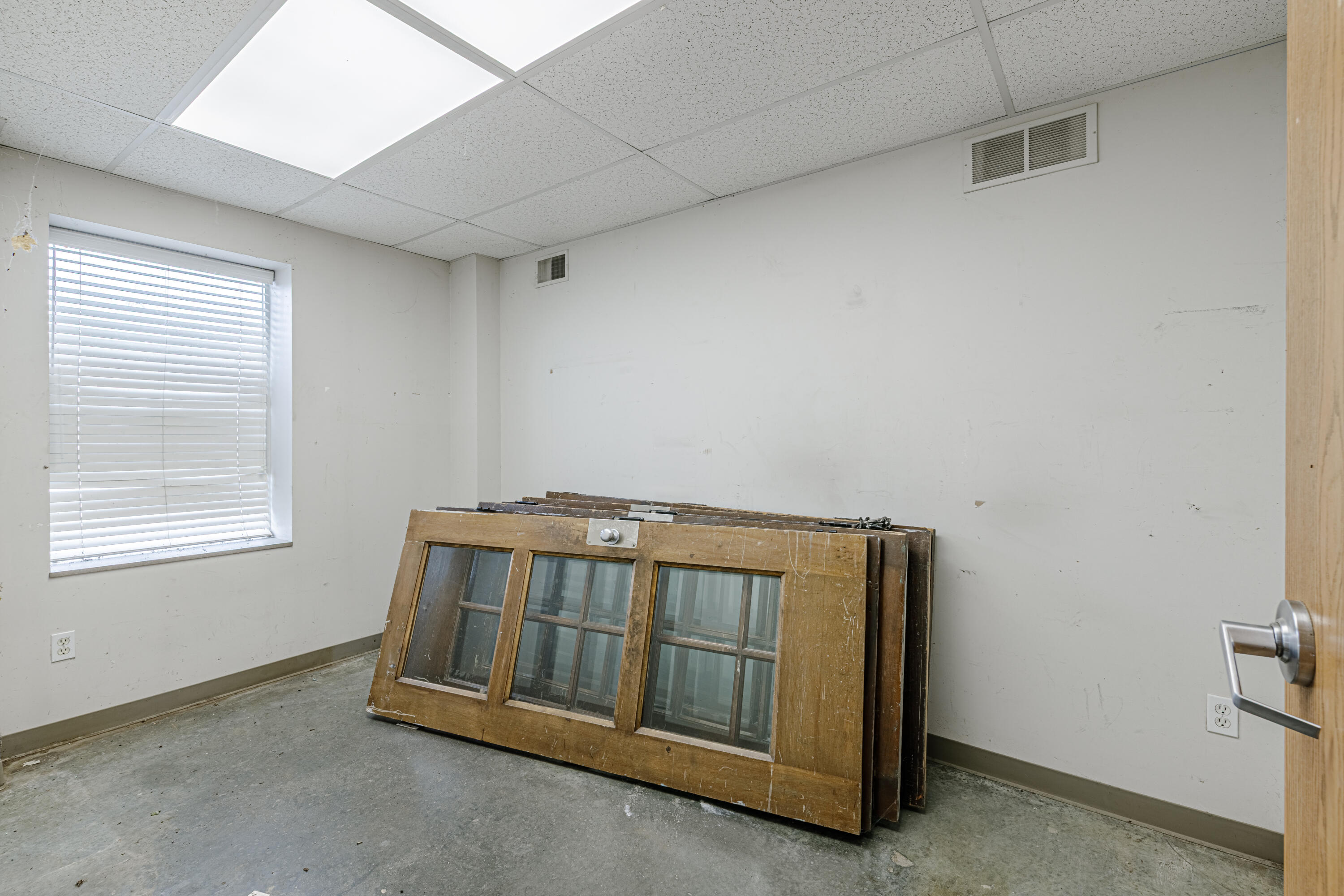 1815 Commerce Dr Property Photo 25