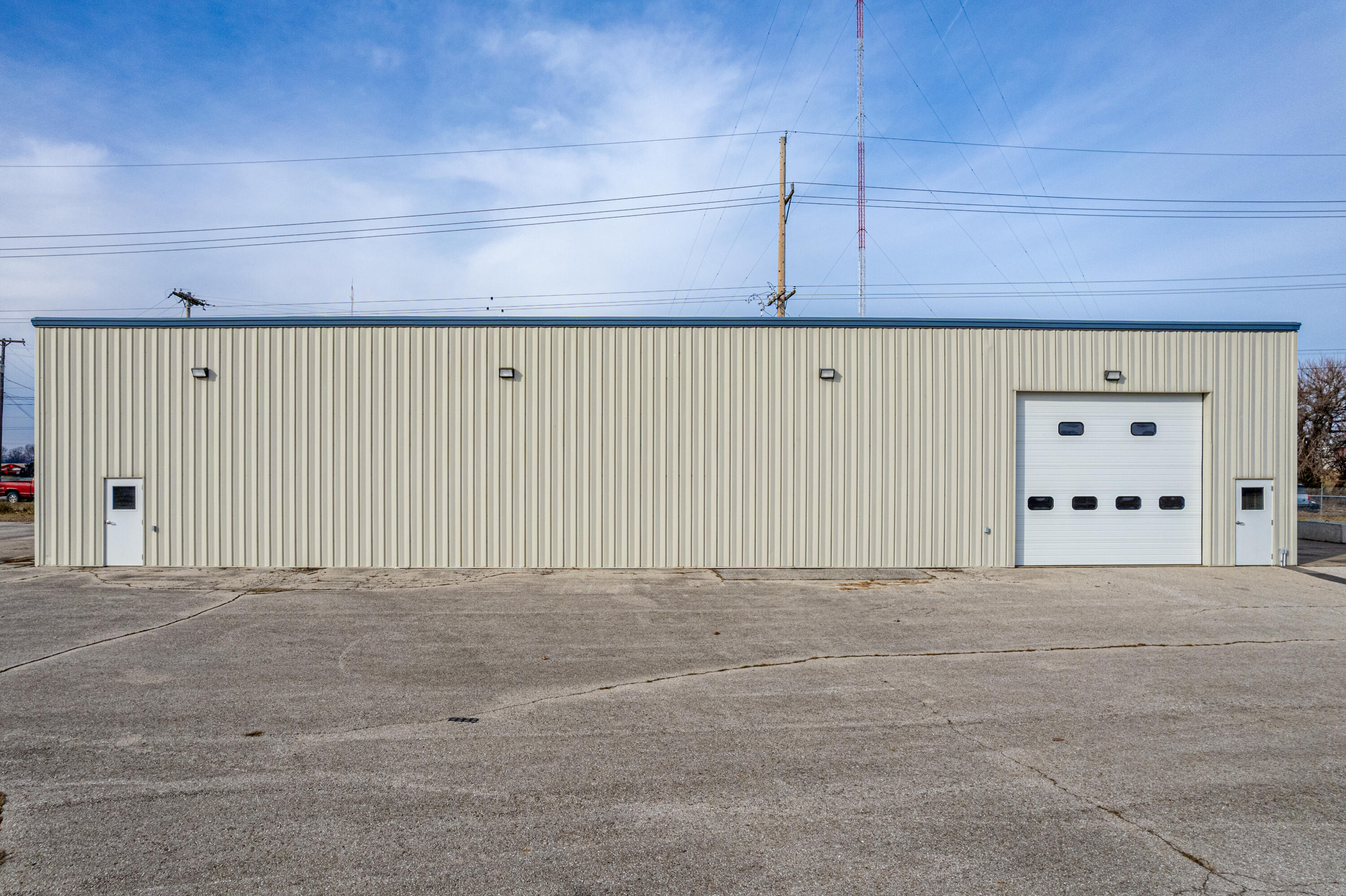 1815 Commerce Dr Property Photo 33