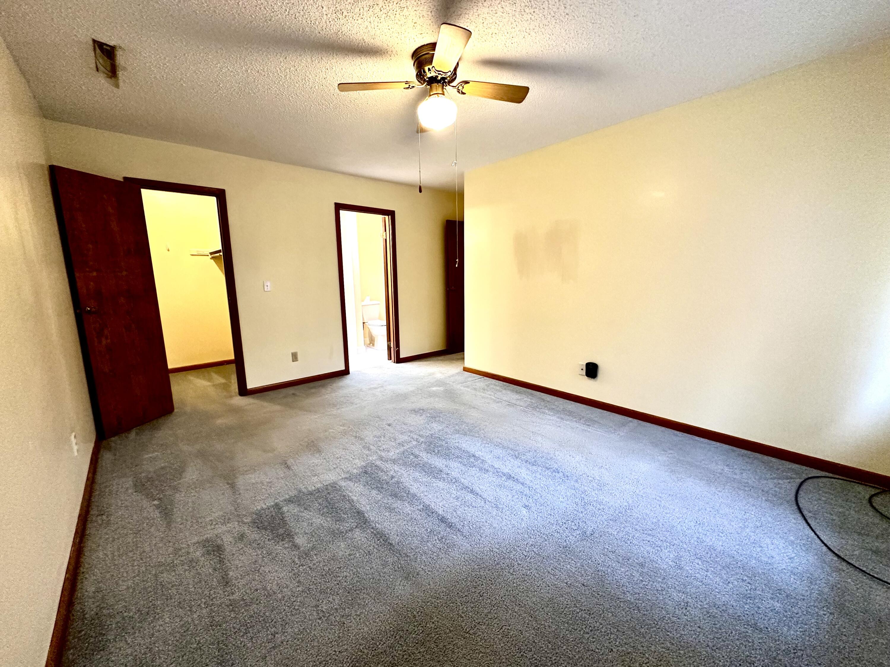 4 D Pinecrest Rd Property Photo 17