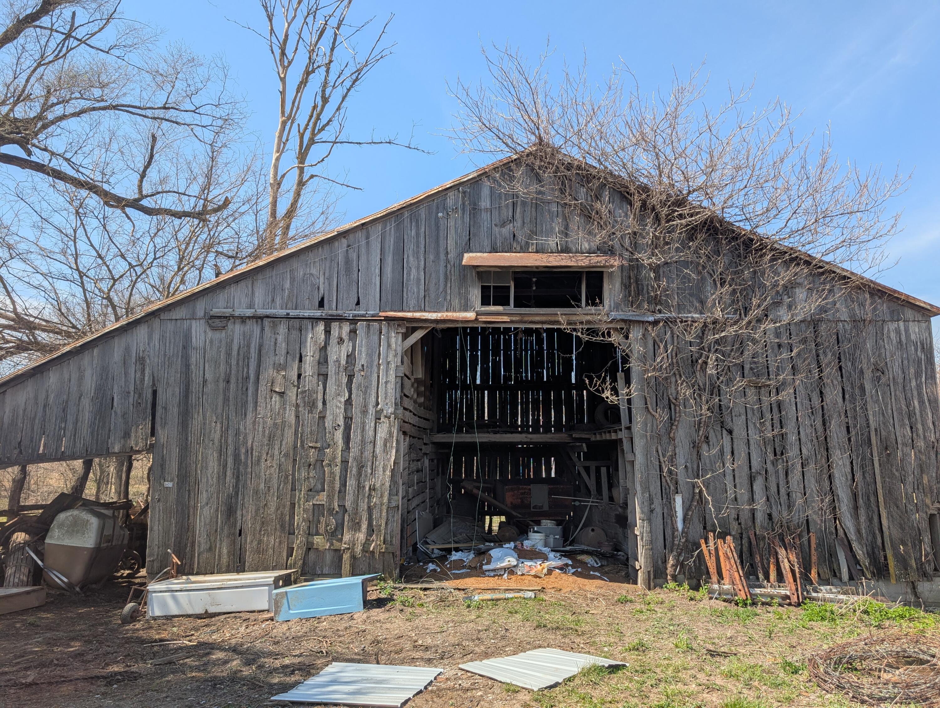Keystone Ave Property Photo 3