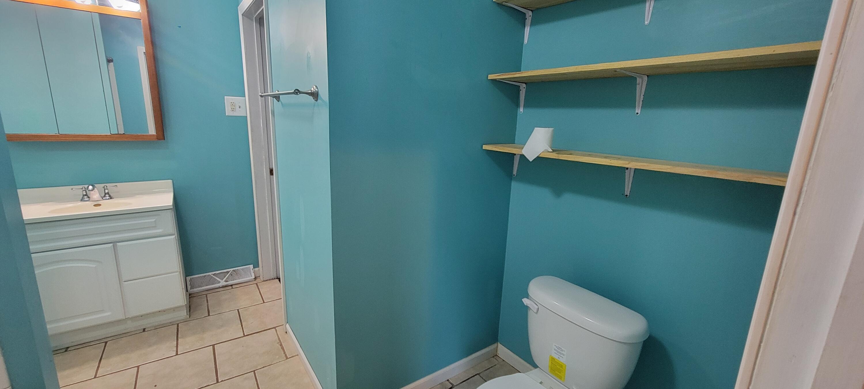 318 Gordon St Property Photo 11