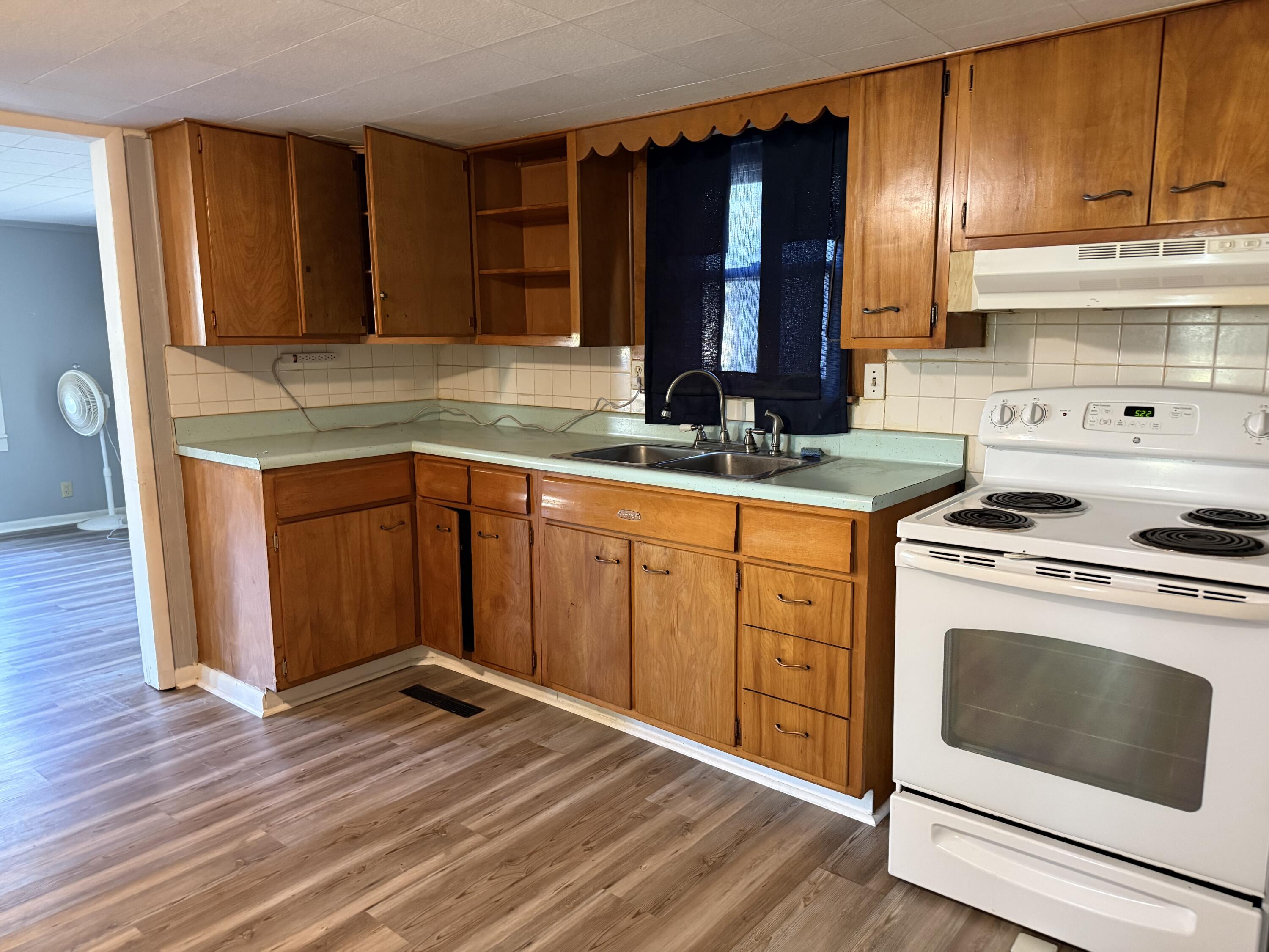257 Miami Ave Property Photo 6