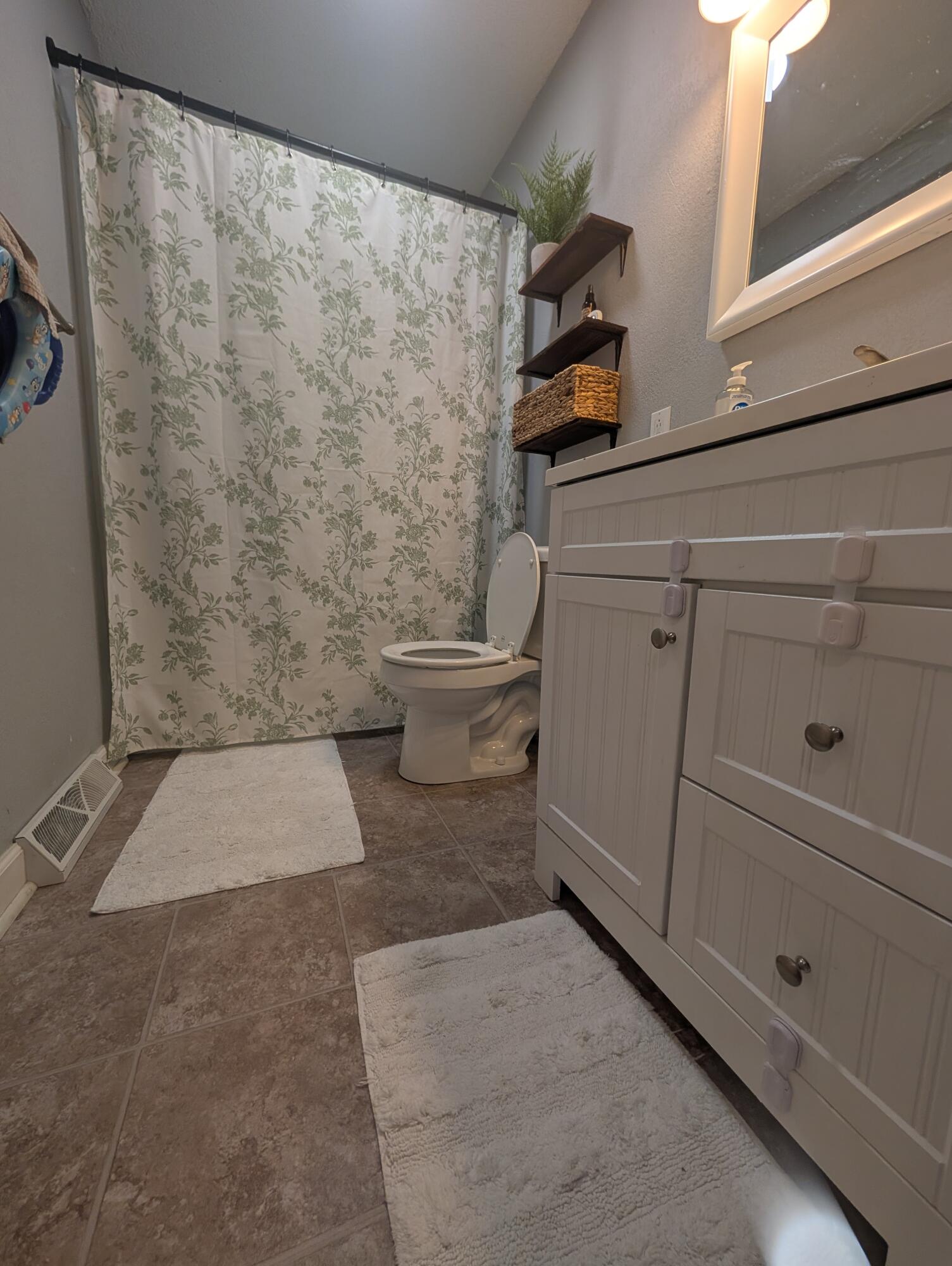 218 Hale St Property Photo 19