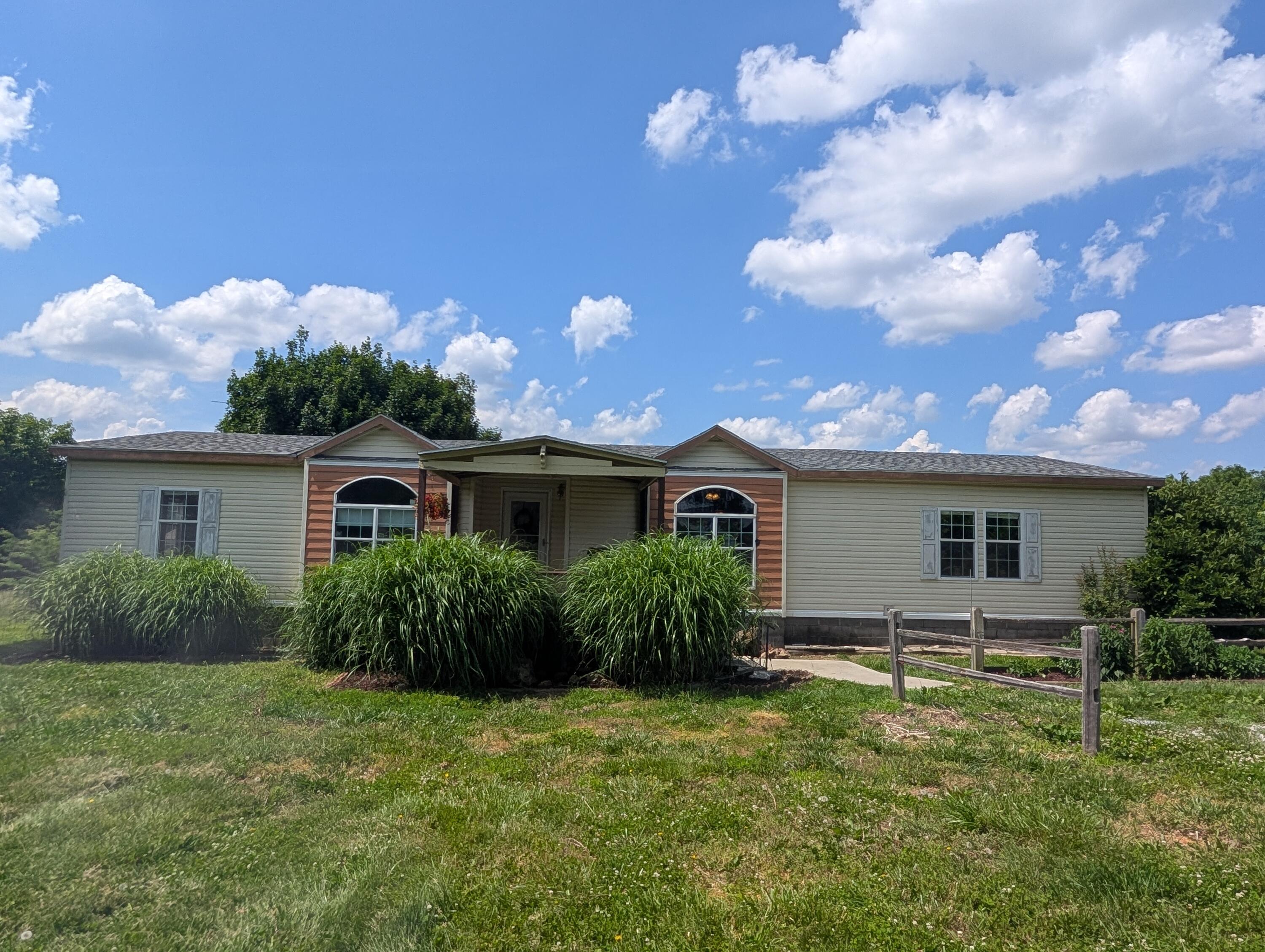 11005 Highway J Property Photo 1