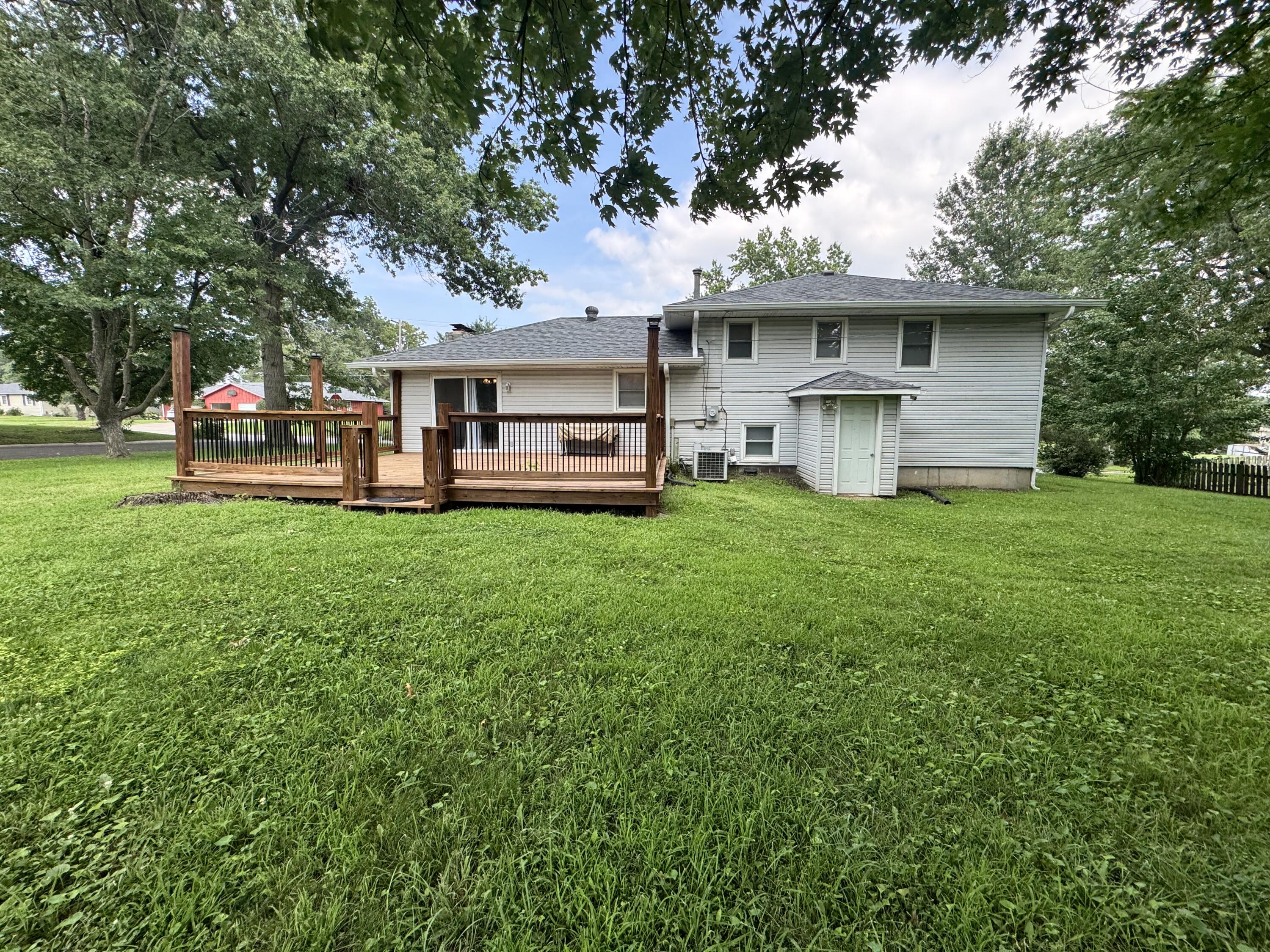 811 Brunswick Ave Property Photo 4