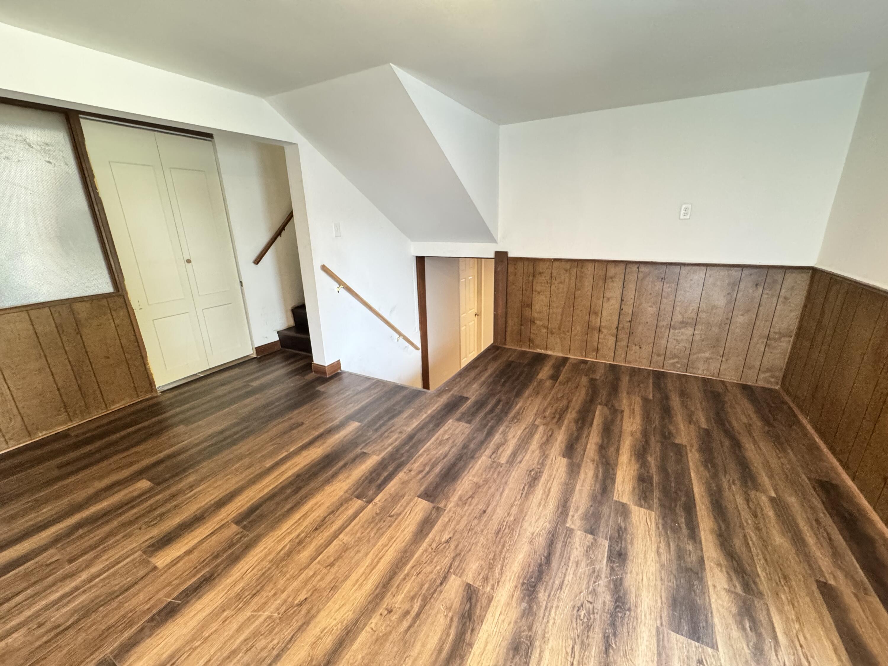 811 Brunswick Ave Property Photo 36