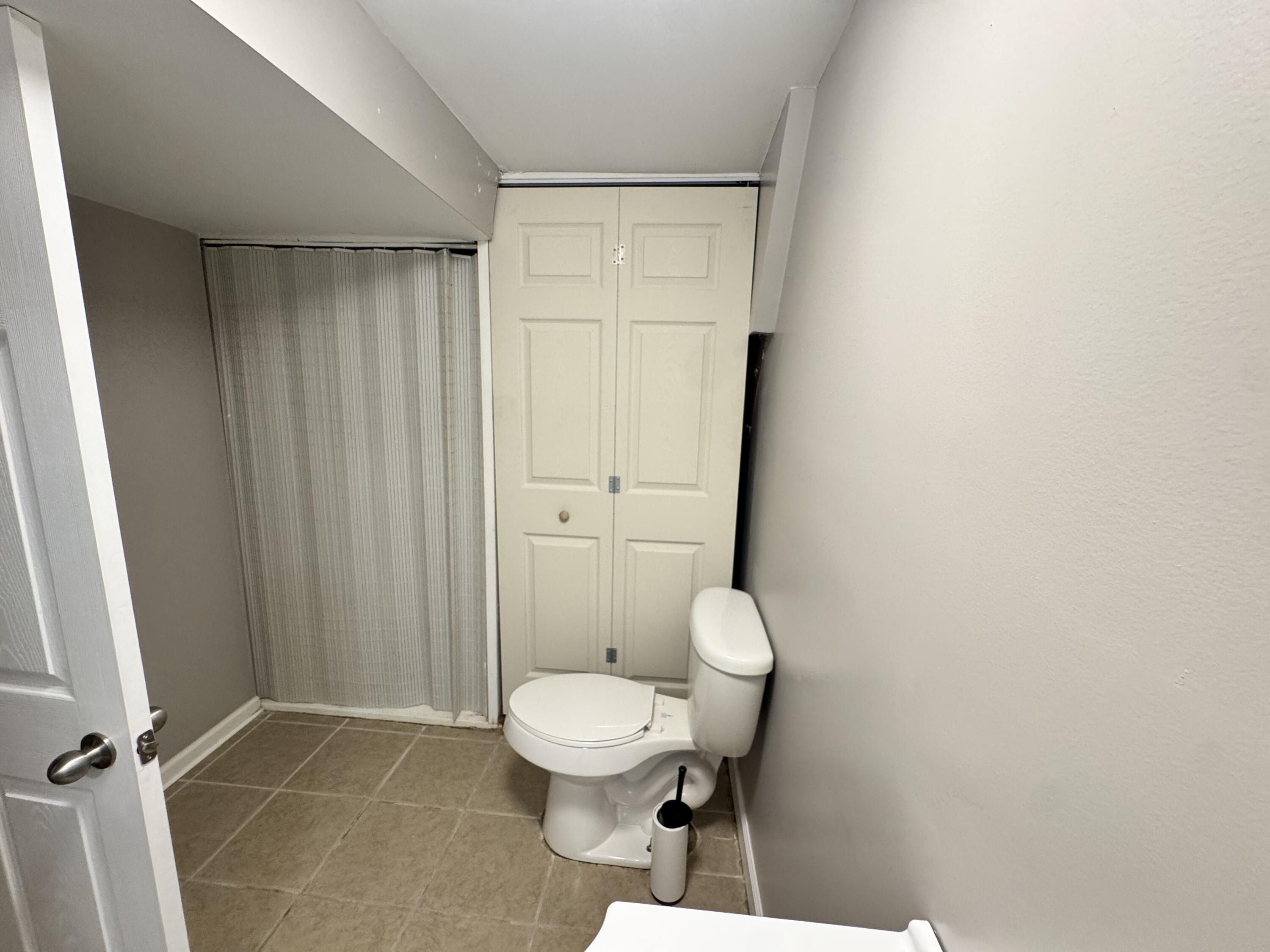 811 Brunswick Ave Property Photo 38