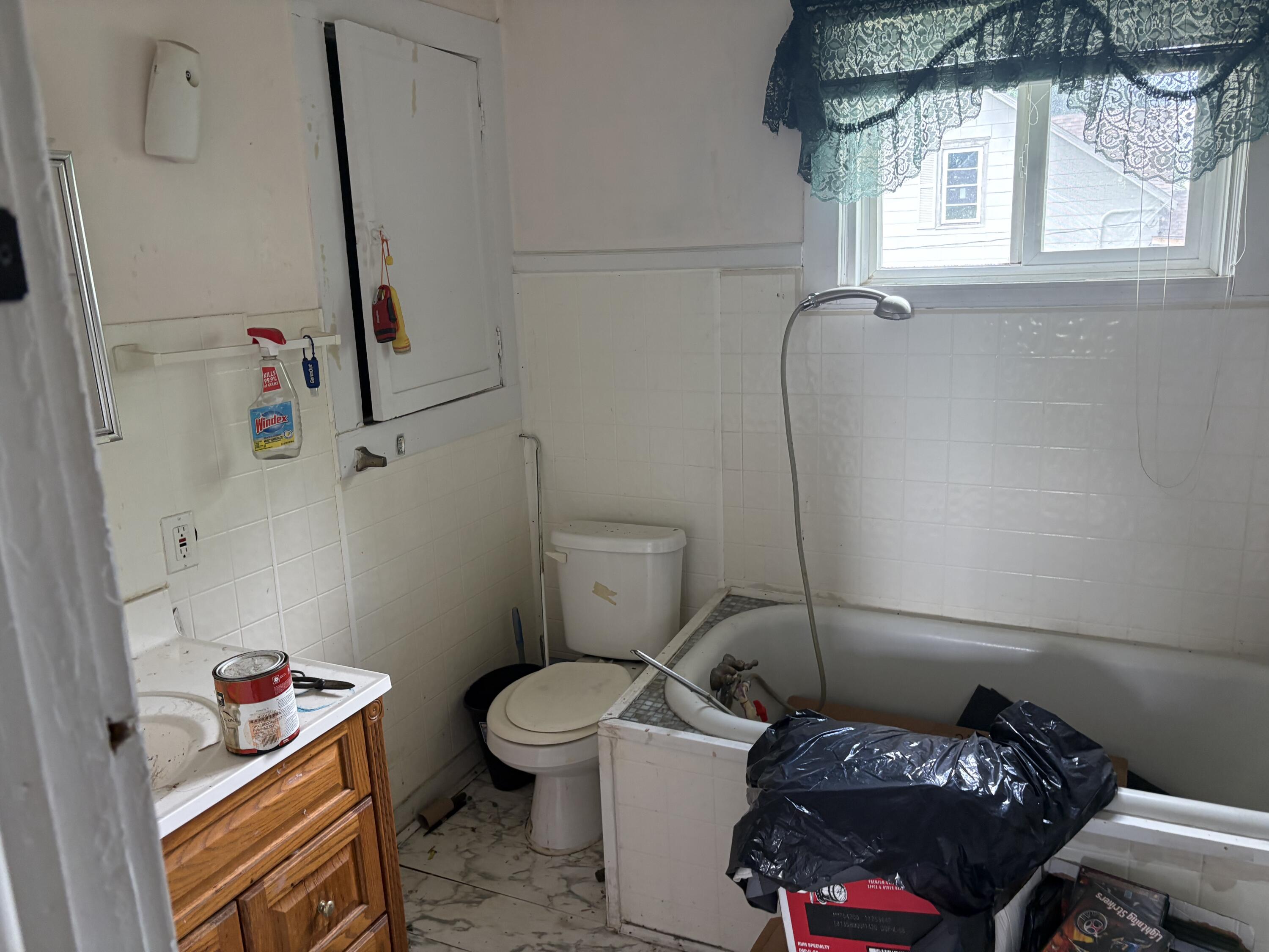 500 Leslie St Property Photo 15