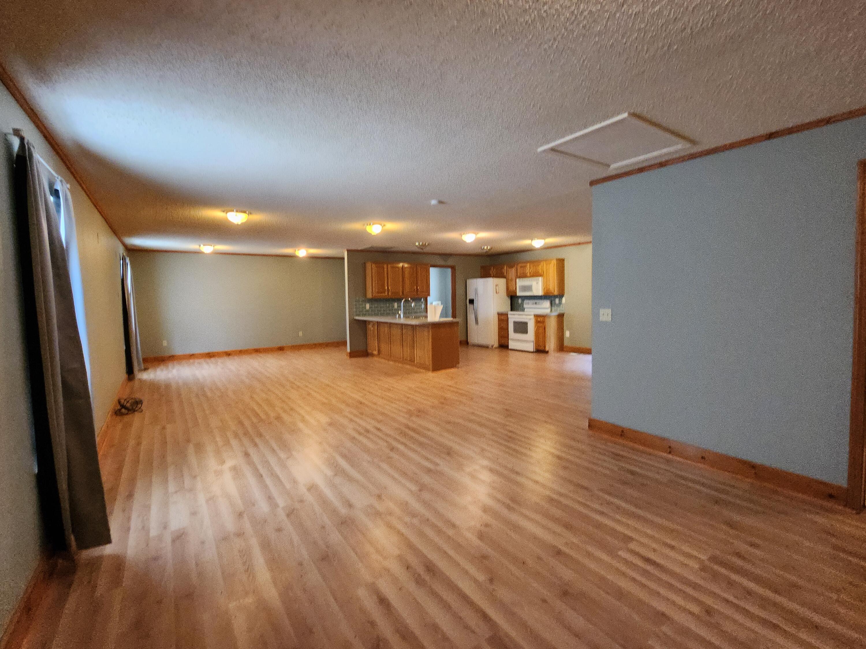 38780 270th Rd Property Photo 6