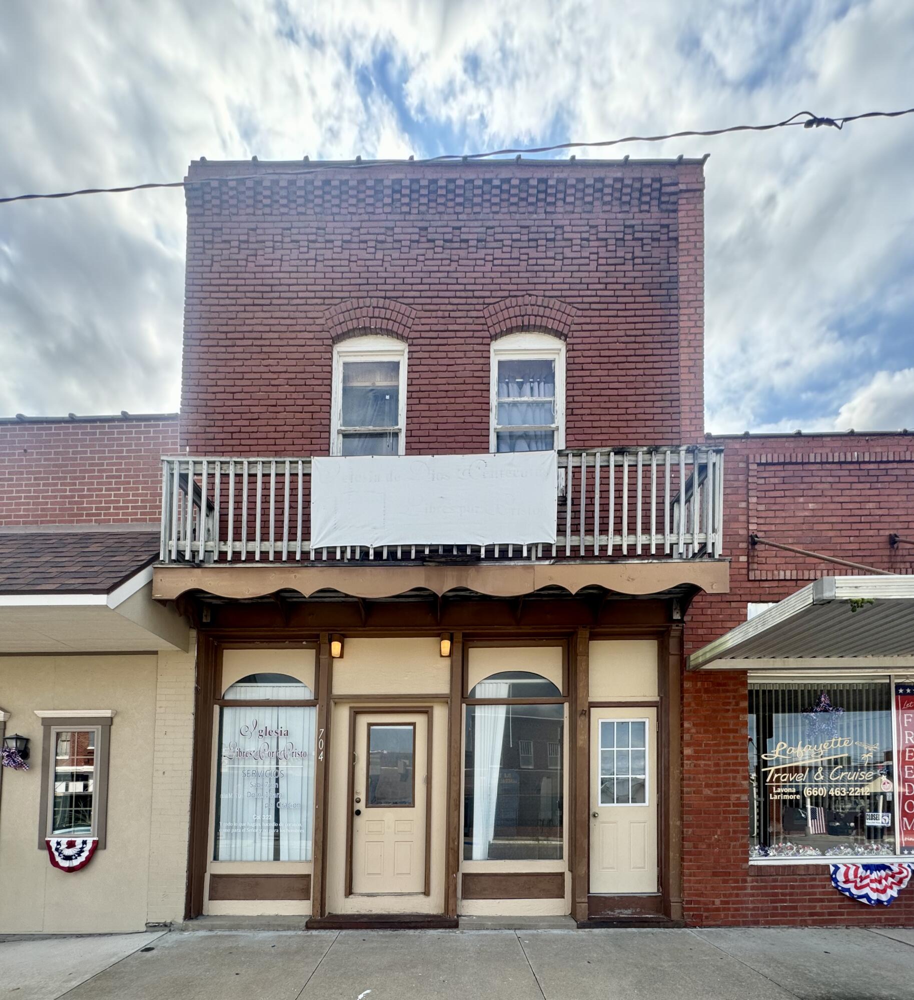 704 Main ST