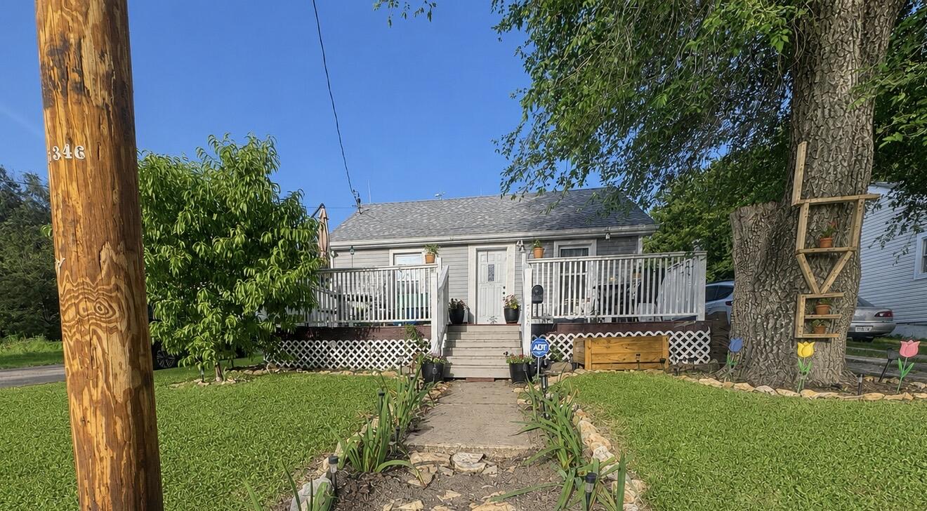 504 Carroll Ave Property Photo 1