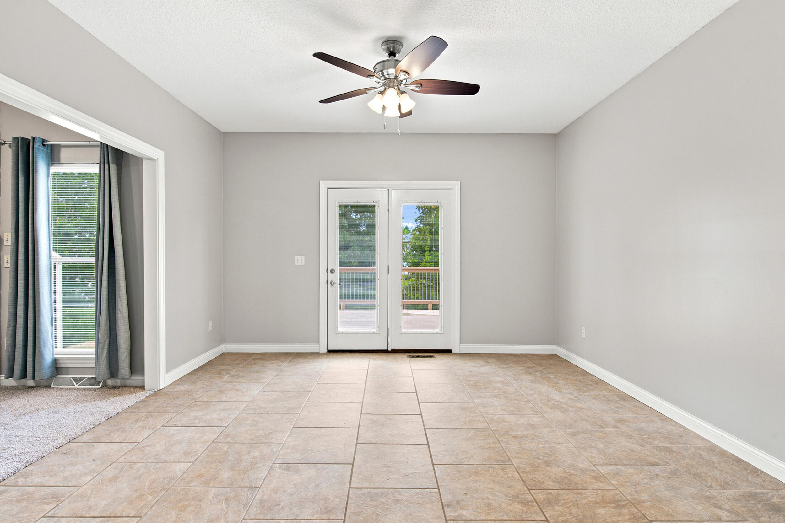 16934 Farris Cir Property Photo 11