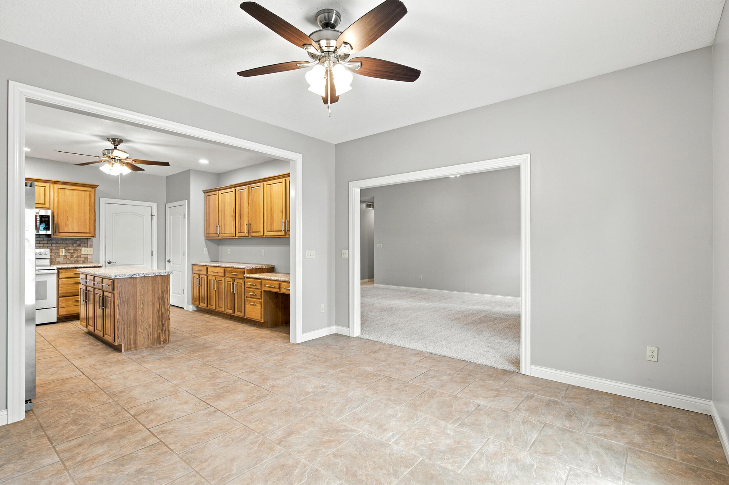 16934 Farris Cir Property Photo 12