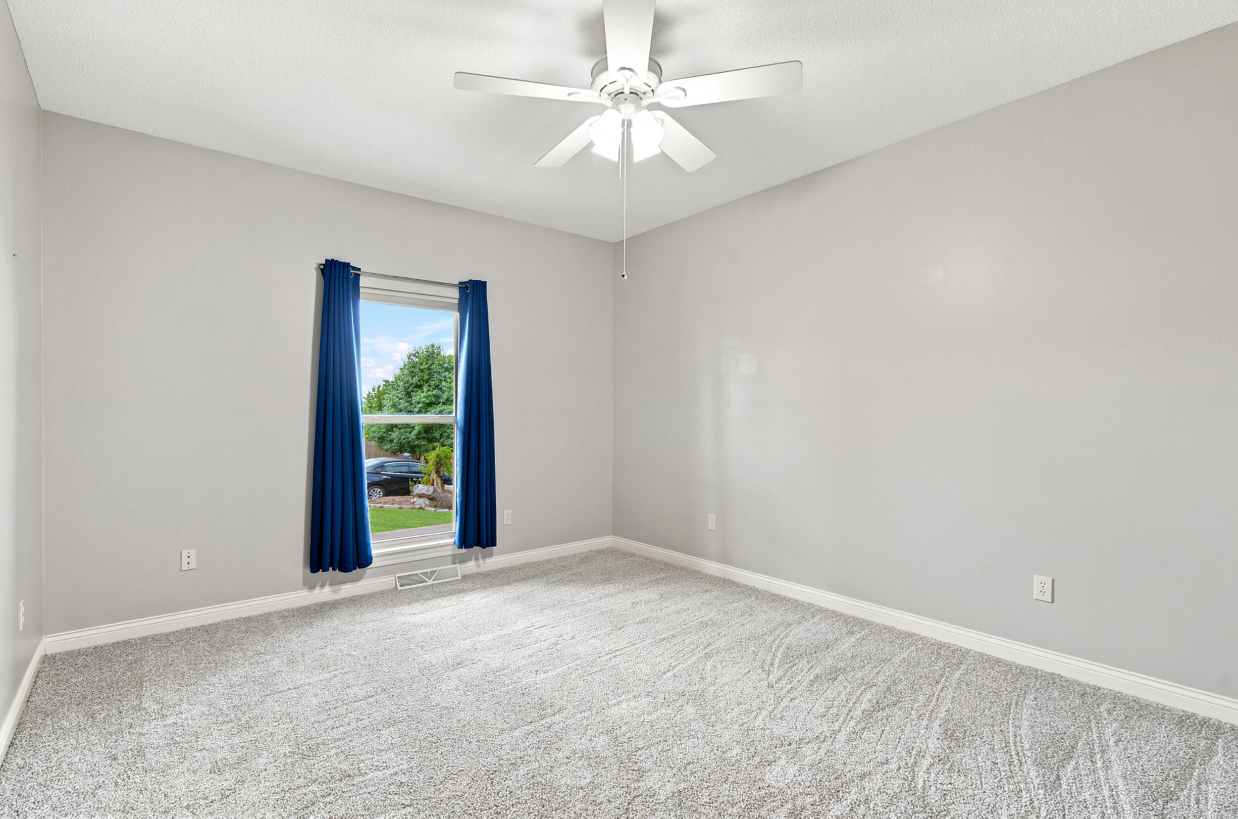 16934 Farris Cir Property Photo 25
