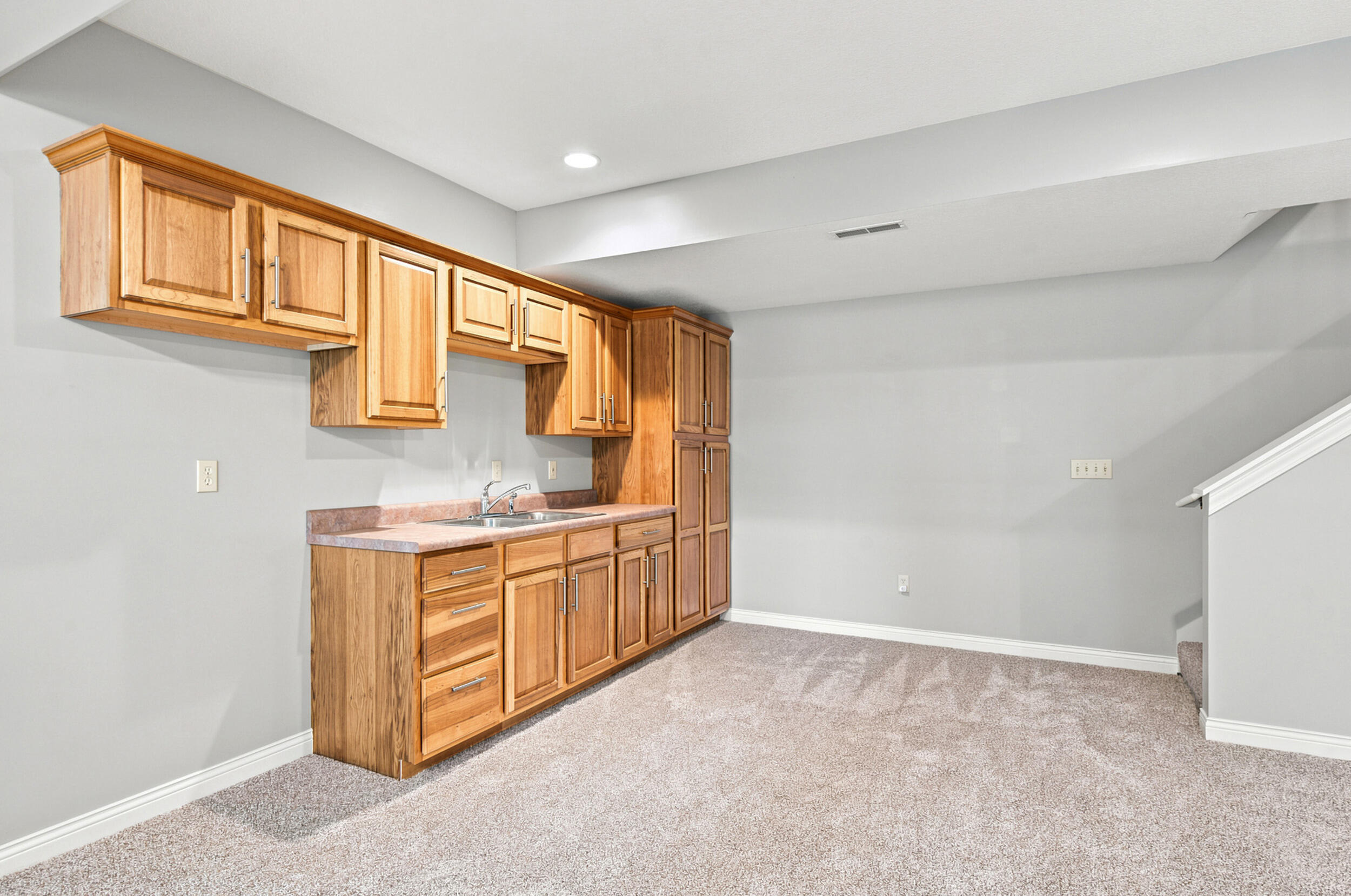 16934 Farris Cir Property Photo 31