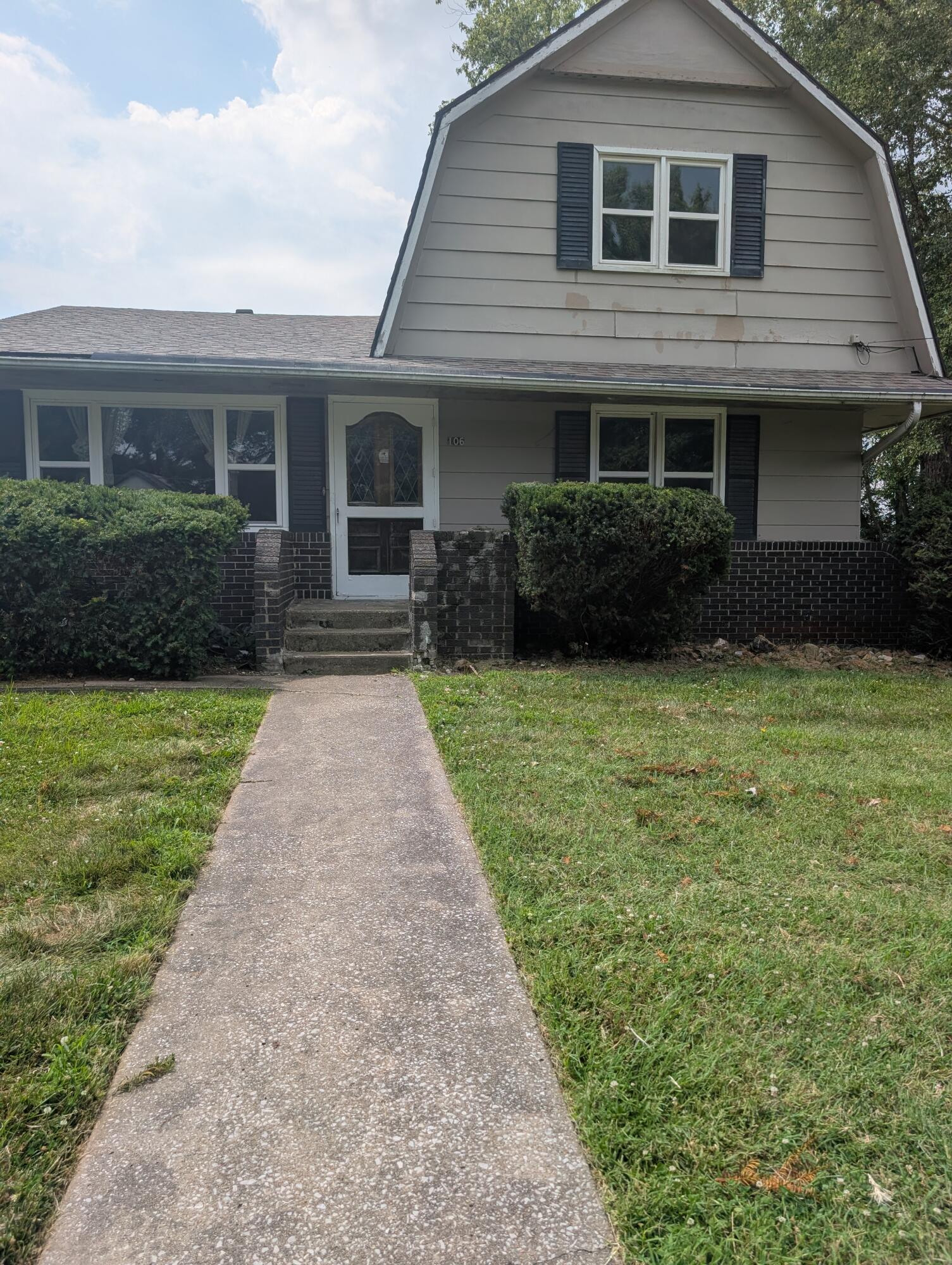 106 Chestnut St Property Photo 1