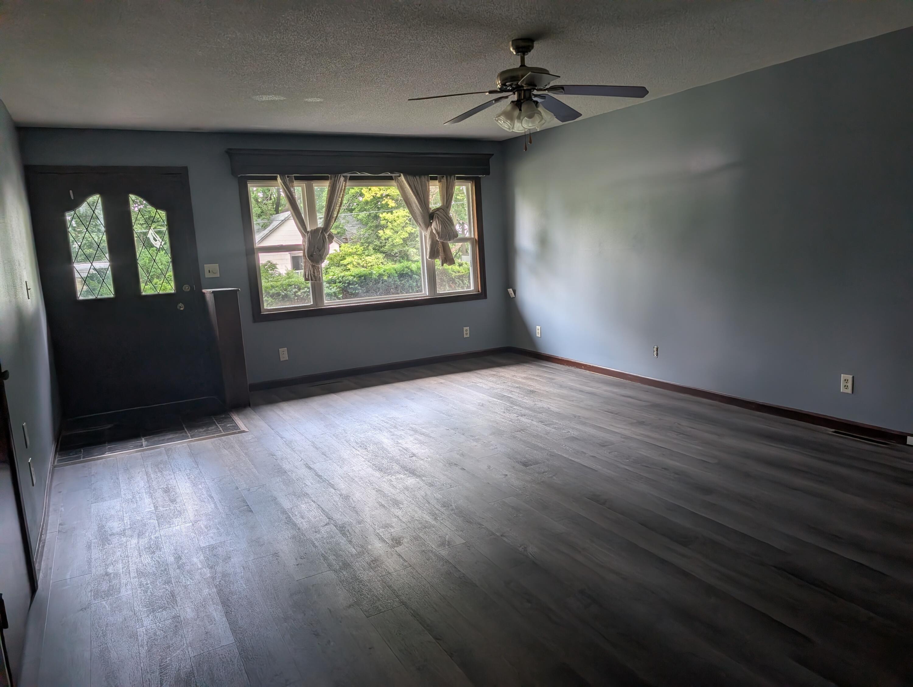 106 Chestnut St Property Photo 2
