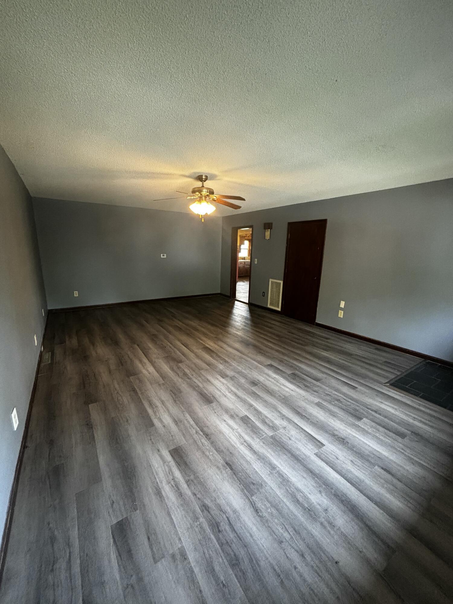 106 Chestnut St Property Photo 3