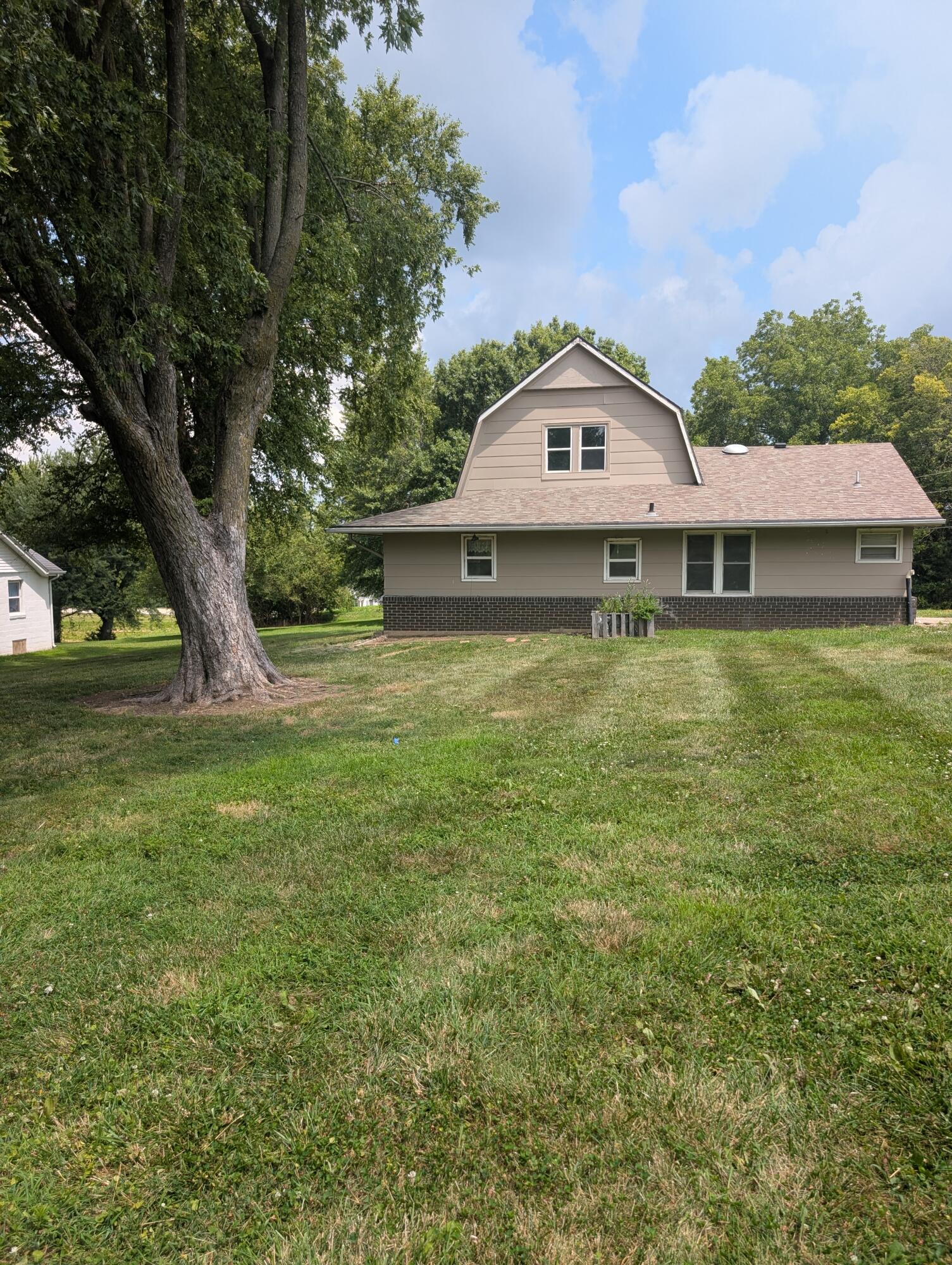 106 Chestnut St Property Photo 18