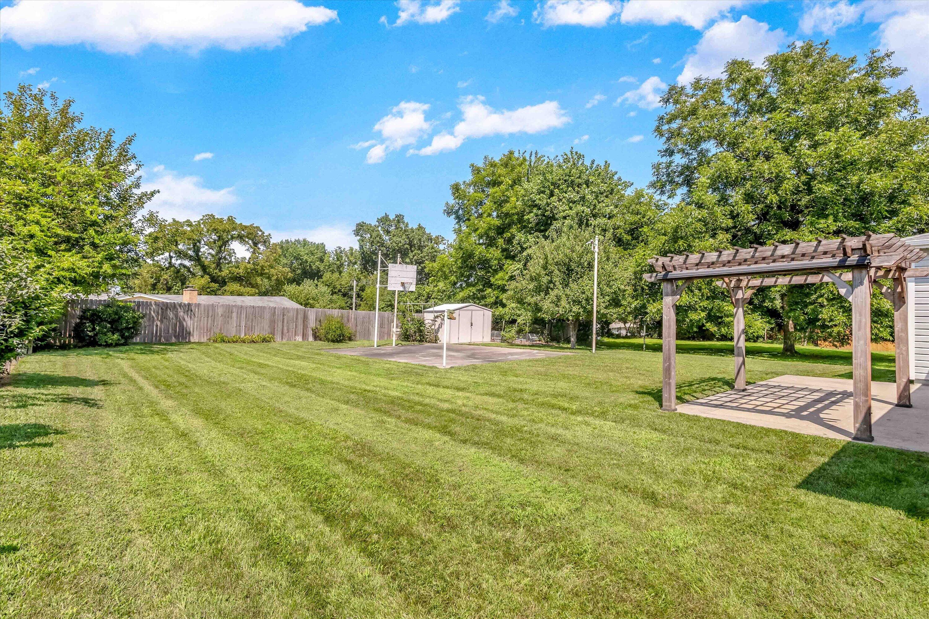 18 Crestview Dr Property Photo 8