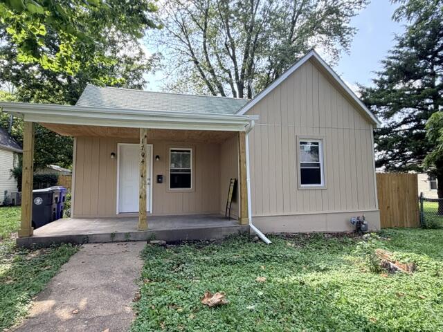 1704 Missouri Ave Property Photo 1