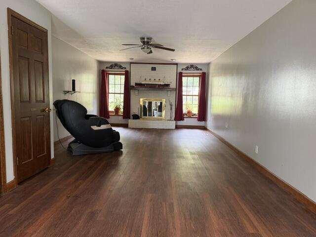 727 Lake Dr Property Photo 4