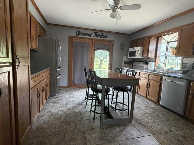 727 Lake Dr Property Photo 10