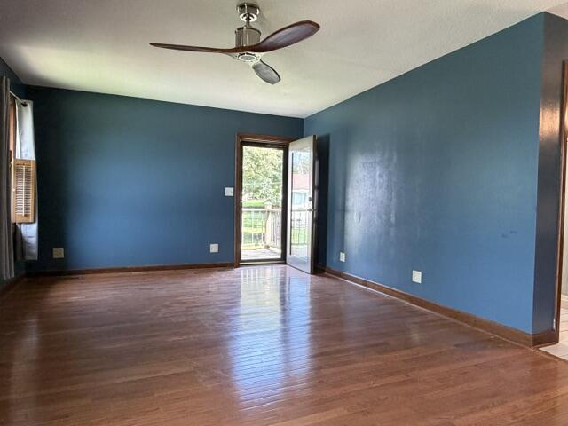 727 Lake Dr Property Photo 18