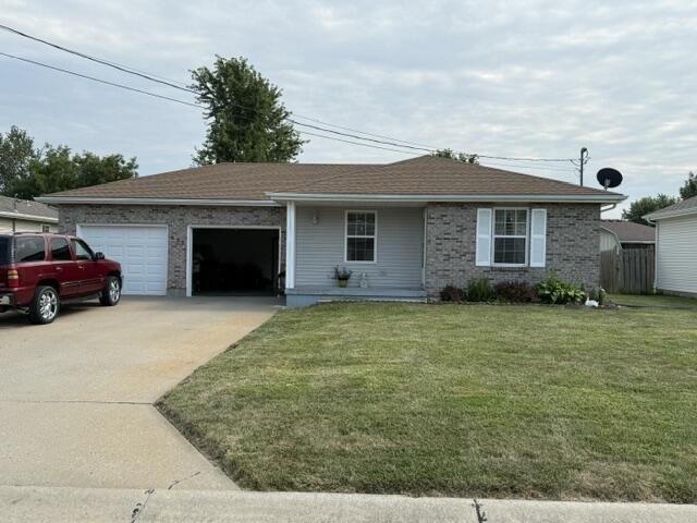 622 Shamrock Dr Property Photo 1