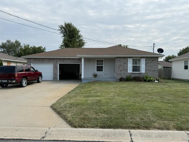 622 Shamrock Dr Property Photo 2