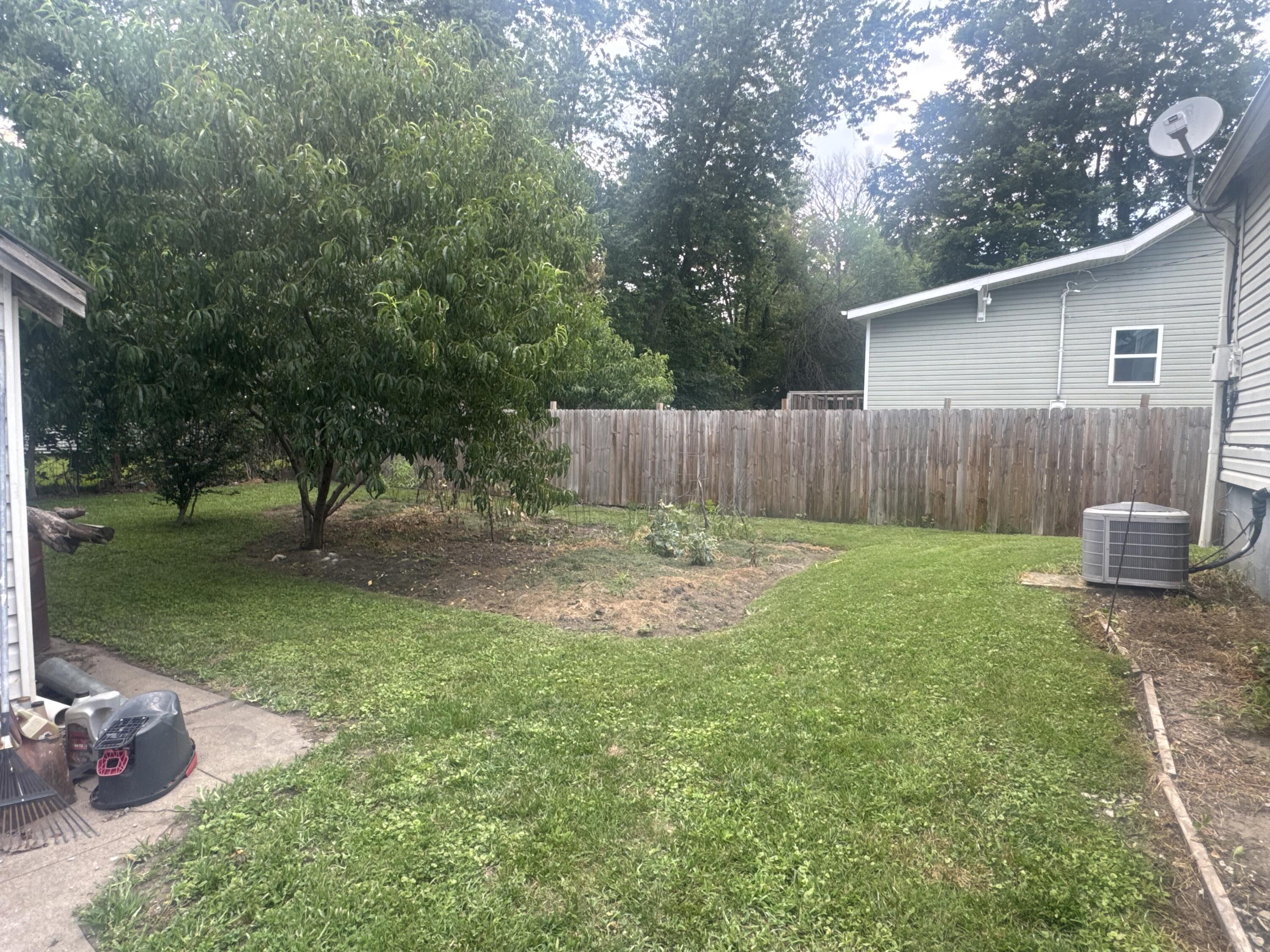 431 Bond Ave Property Photo 6