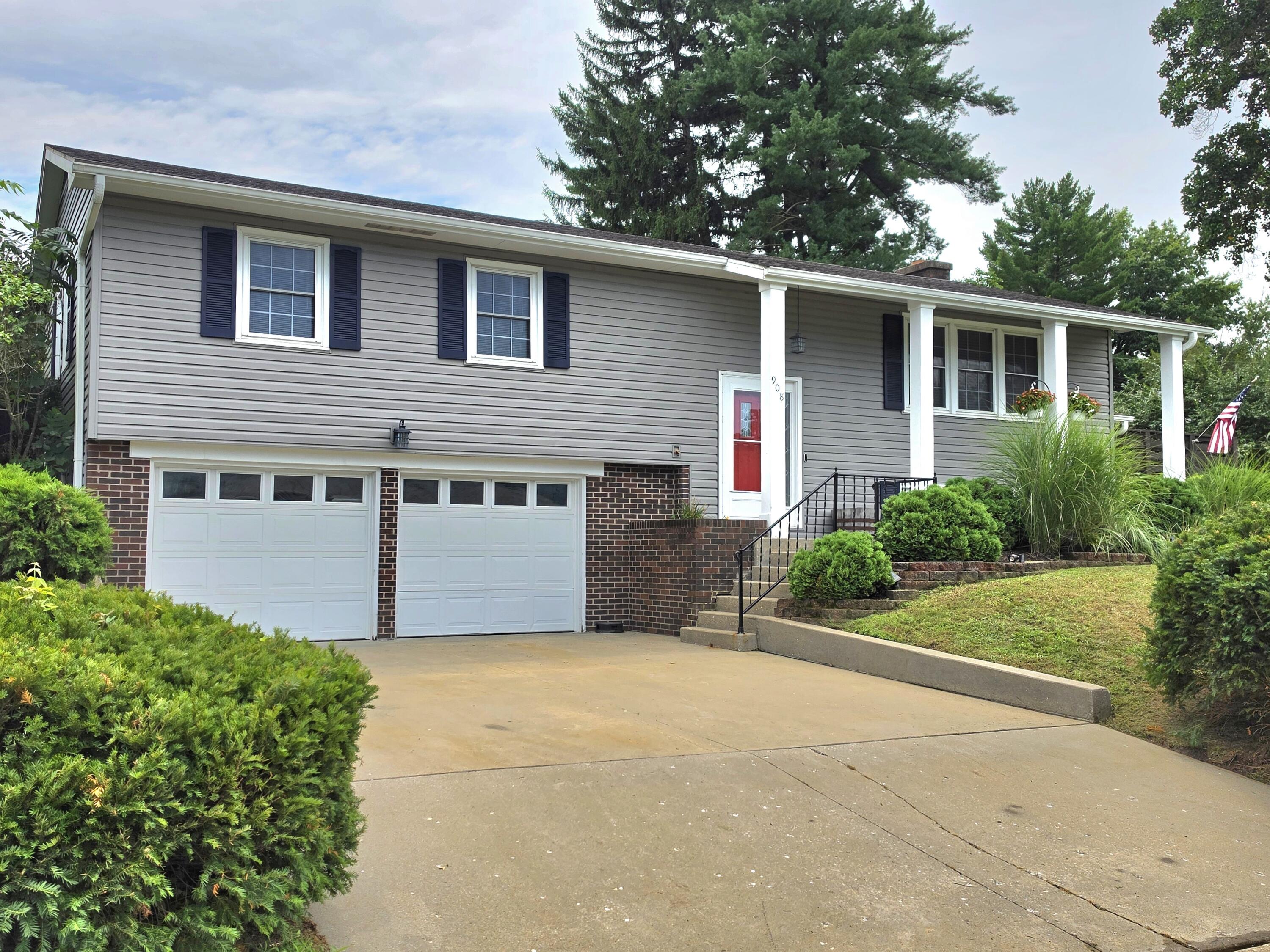 908 Wingate Dr Property Photo 1