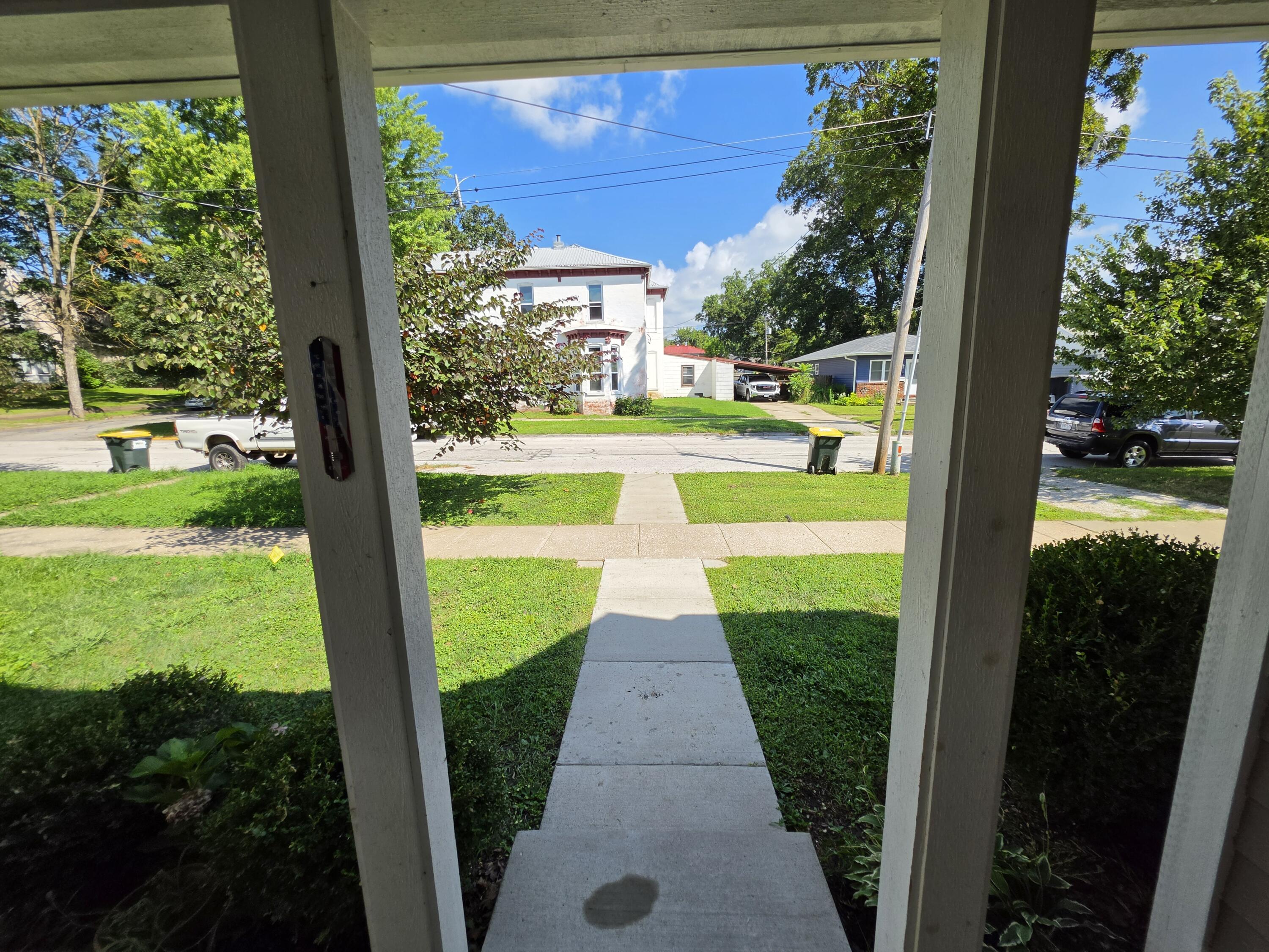 804 Spring St Property Photo 5