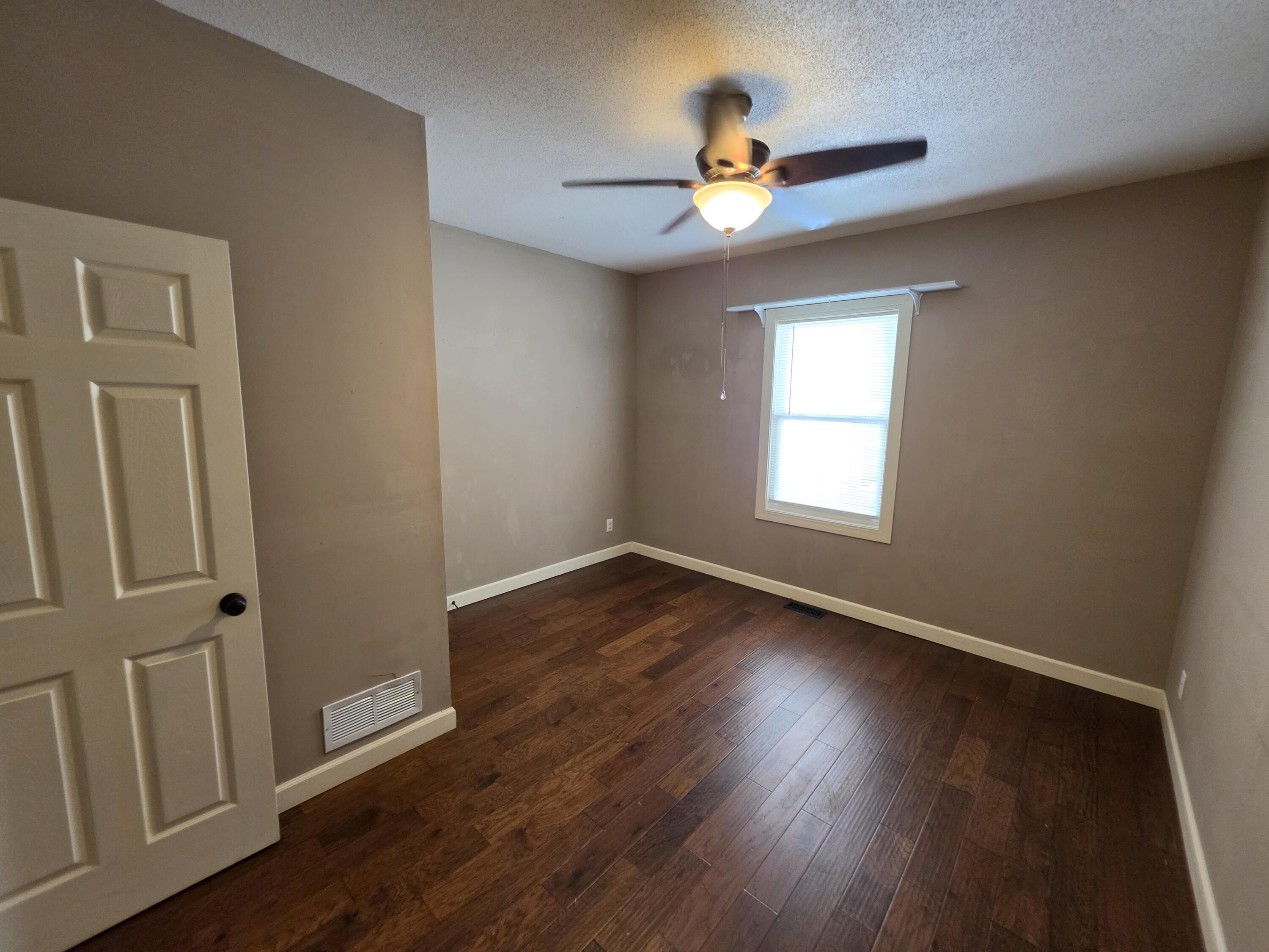 804 Spring St Property Photo 28
