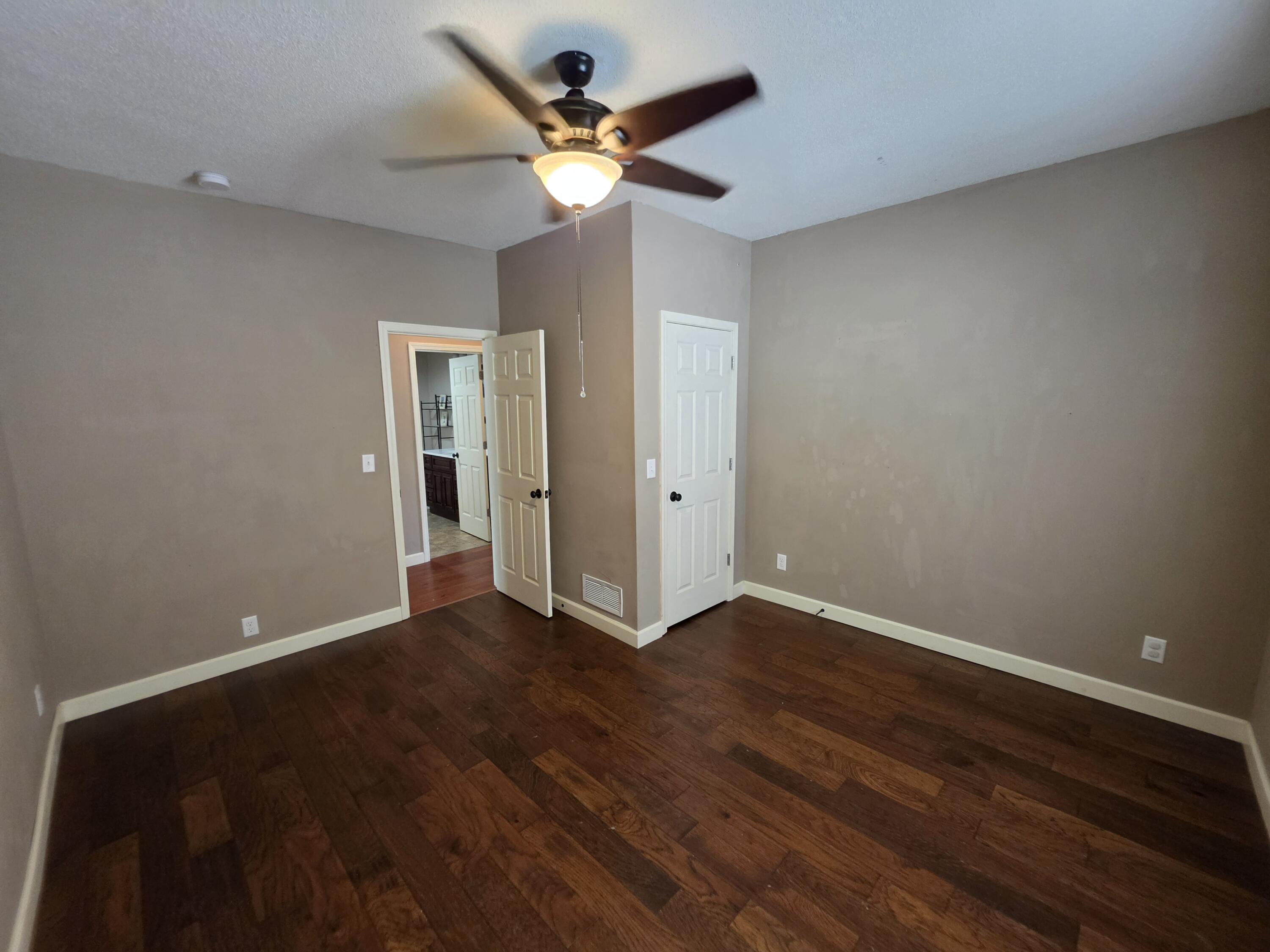 804 Spring St Property Photo 29