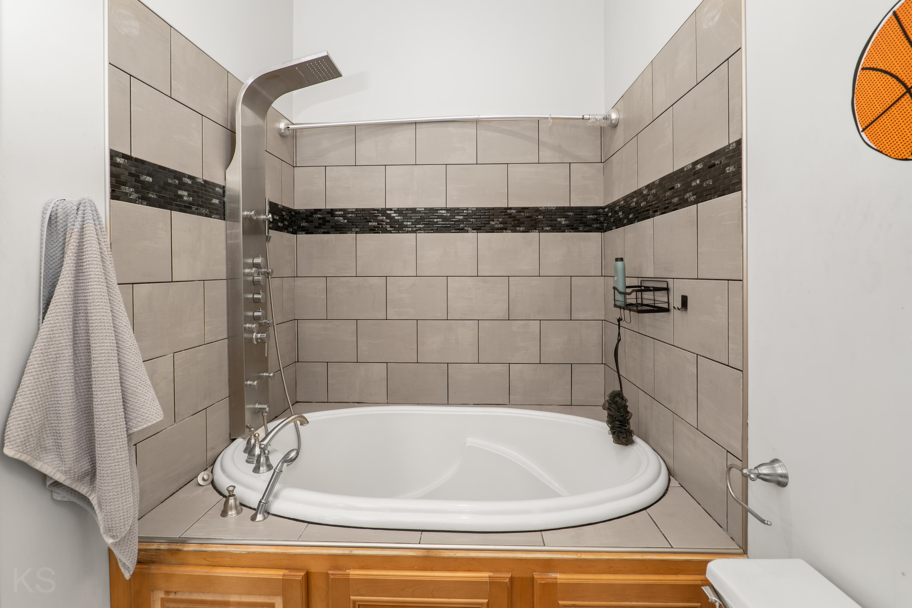 210 Meadow Crest Ct Property Photo 39