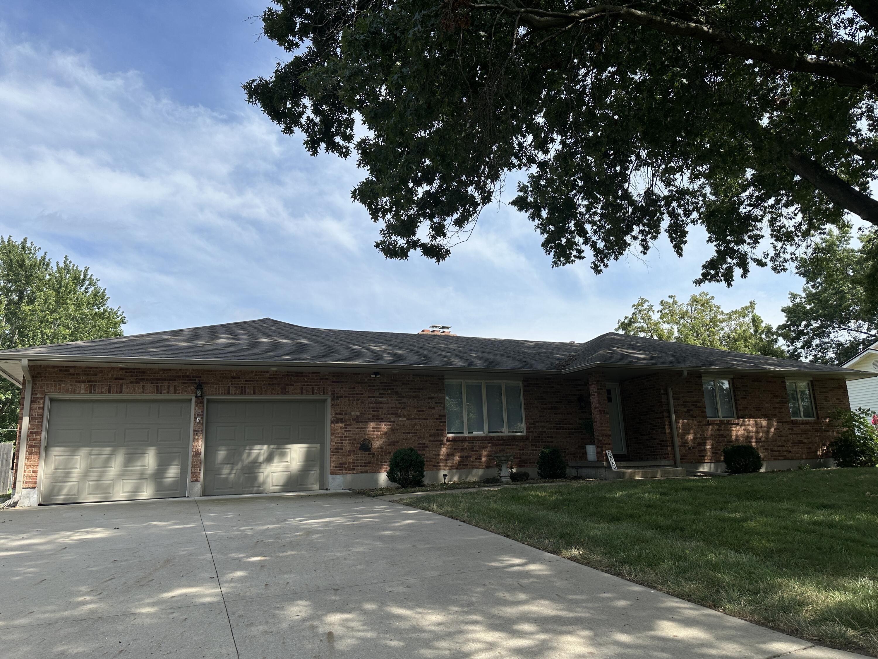 808 Mar Dr Property Photo 1
