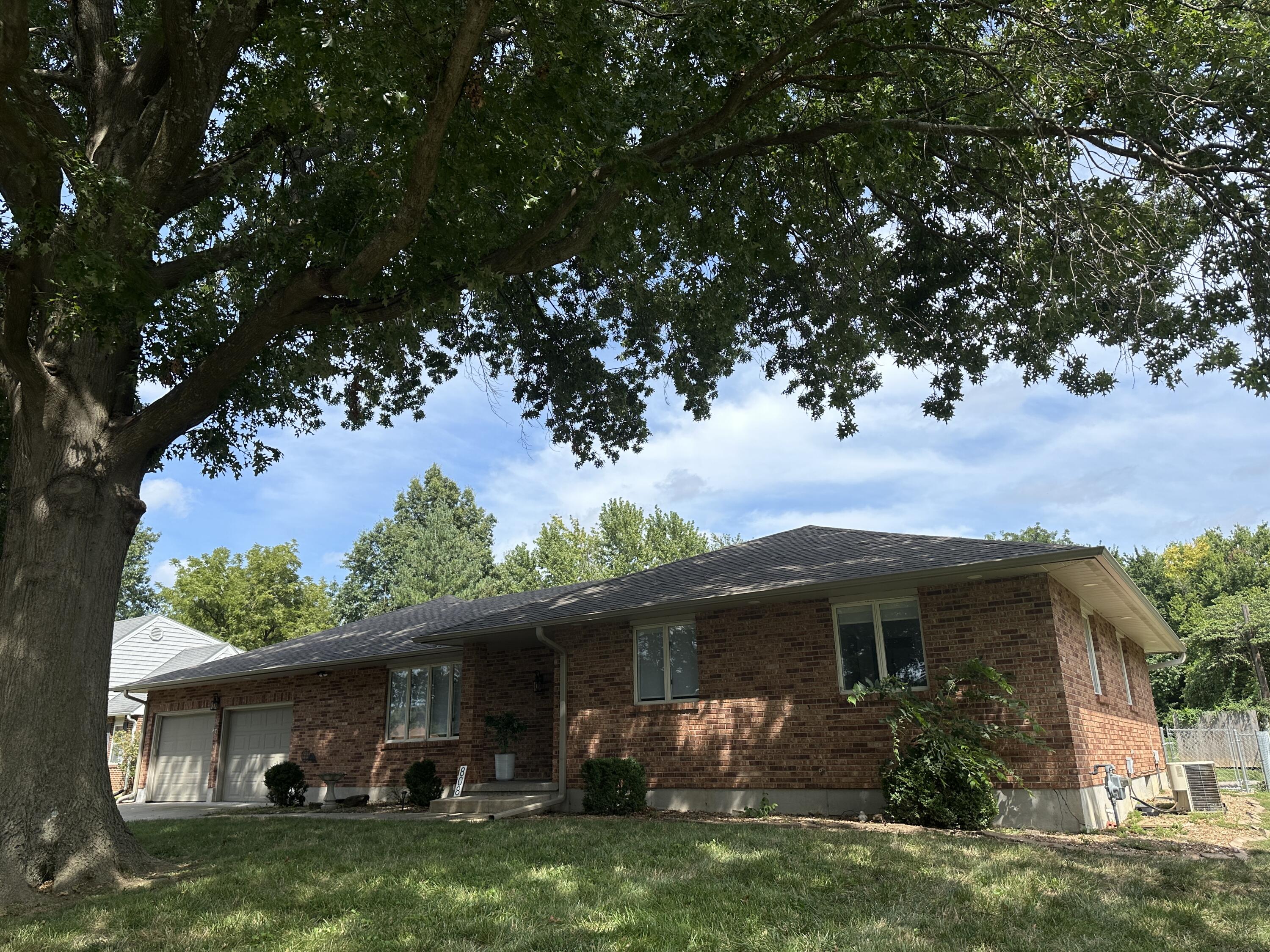 808 Mar Dr Property Photo 4