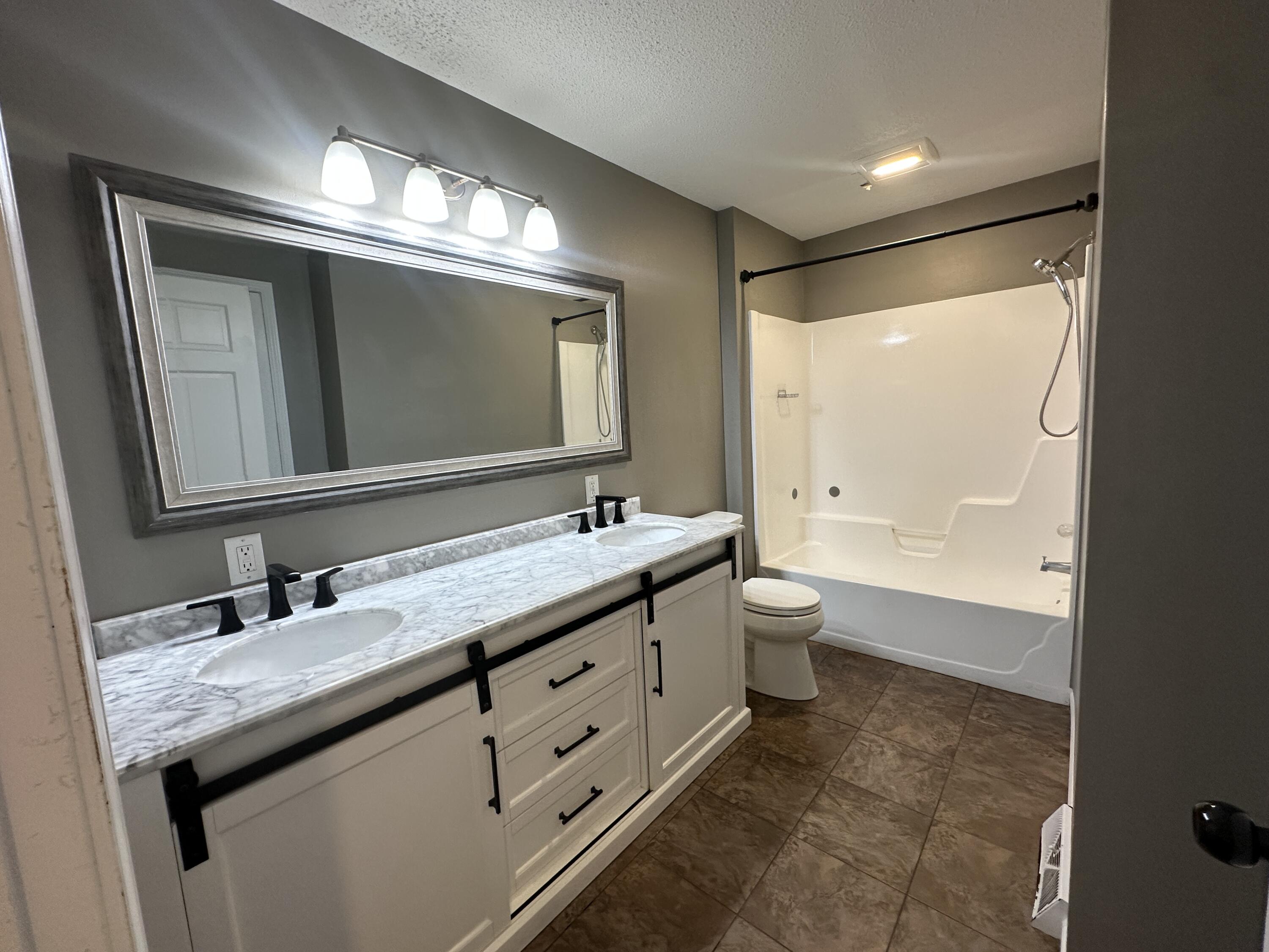 808 Mar Dr Property Photo 31