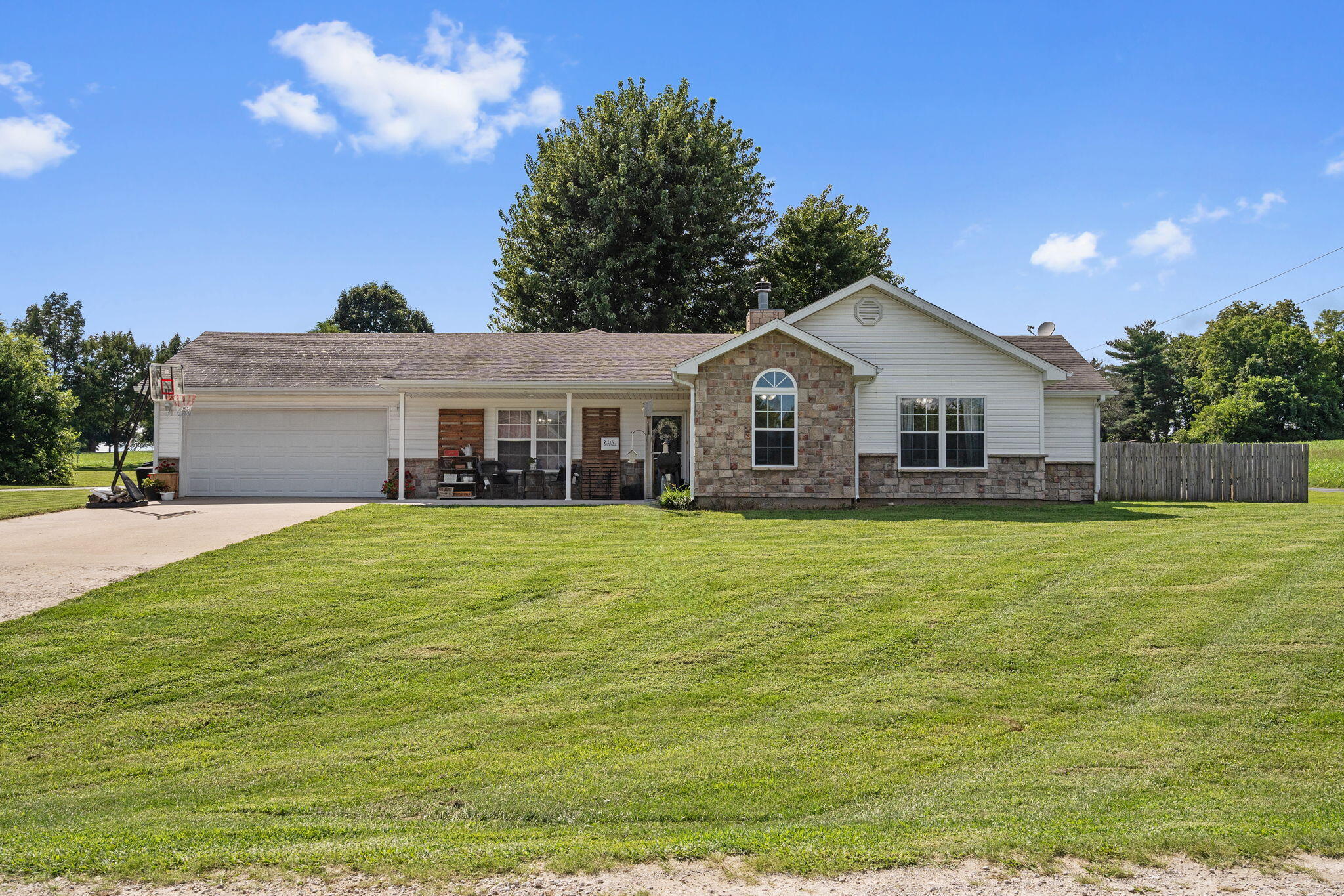 134 Stagecoach Rd Property Photo 1