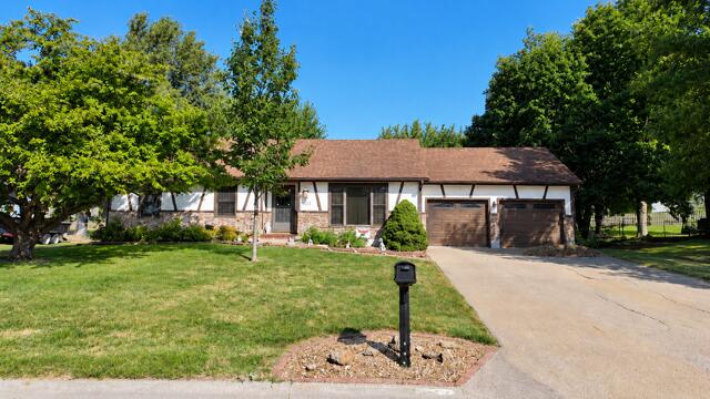 617 Lake Dr Property Photo 1