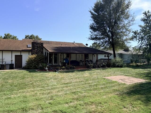 617 Lake Dr Property Photo 4
