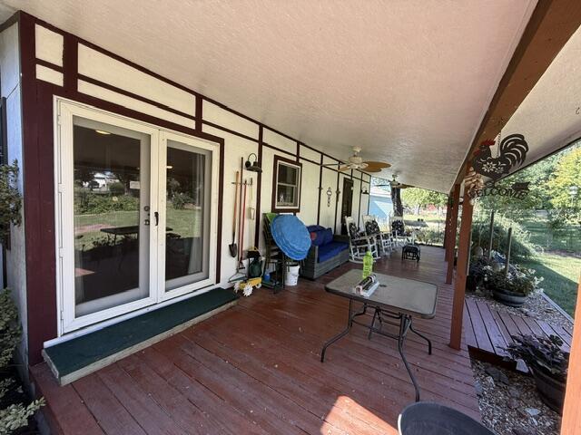 617 Lake Dr Property Photo 7